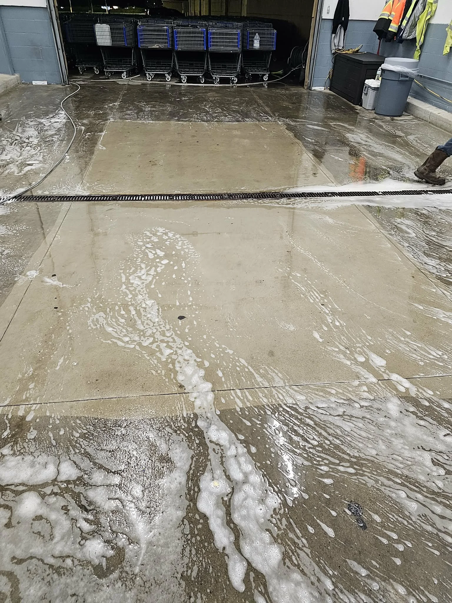 Commercial Pressure Washing