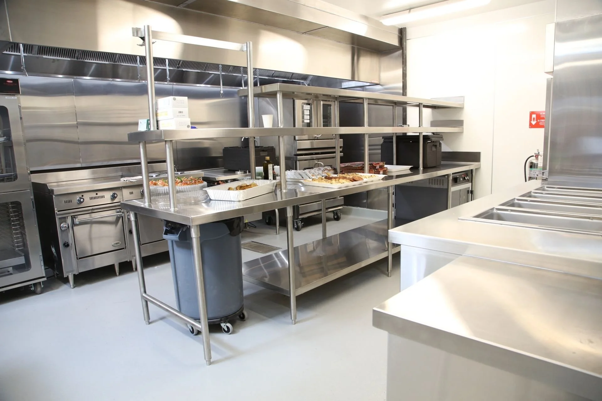 Commercial kitchen