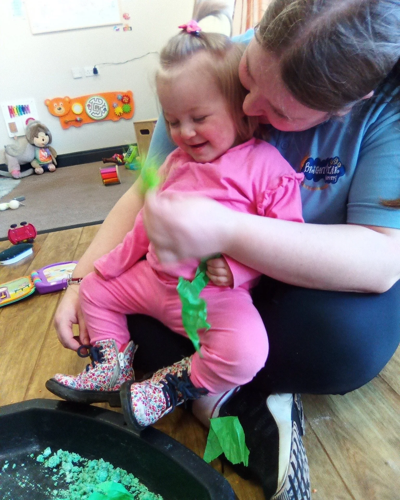 #brightstarcls 
This week we have been celebrating St. Patricks Day. We did loads of sensory play, exploring different textures and making some lovely pictures while listening to some Irish music and having a little dance 🍀