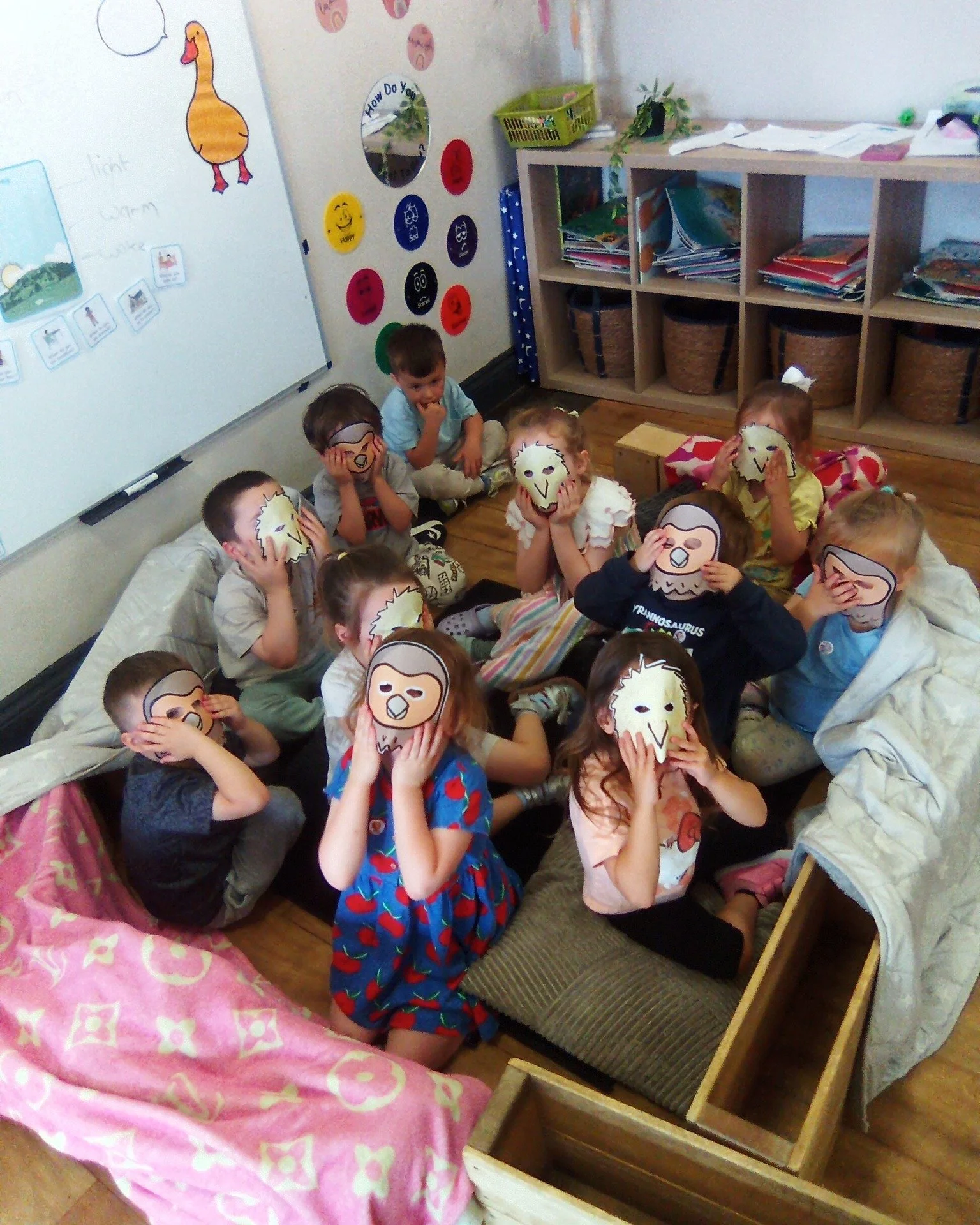 #brightstarcls 
The children in preschool have enjoyed a variety of activities for owl week.
 
We have read Owl Babies, spoke about the difference between night and day, created owls and nests out of lots of different materials and made a large-scale