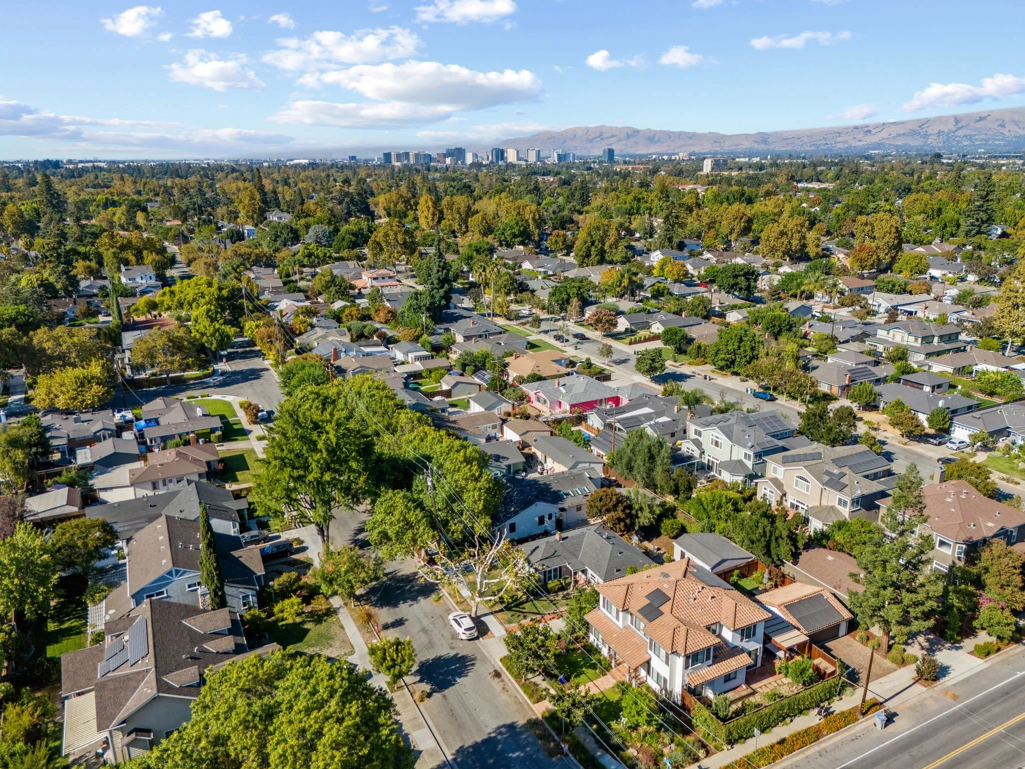 Buying a Home in 2025? Don’t Skip These 4 Neighborhood Must-Haves + Local Favorites