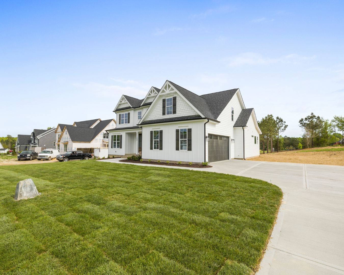The Smart Way to Buy a New Home Before Selling Your Old One