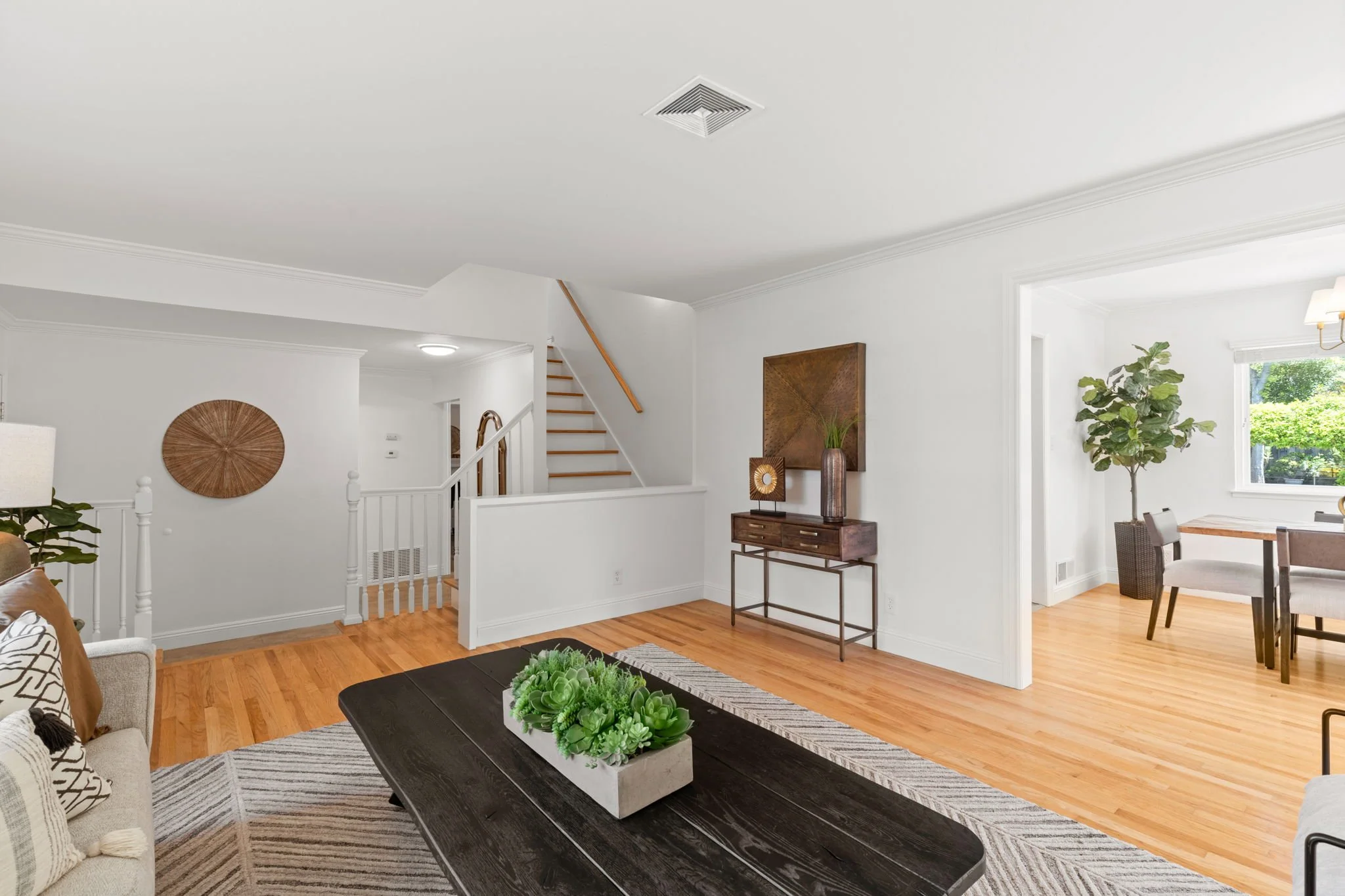 7-web-or-mls-So Gold Photo-7.jpg