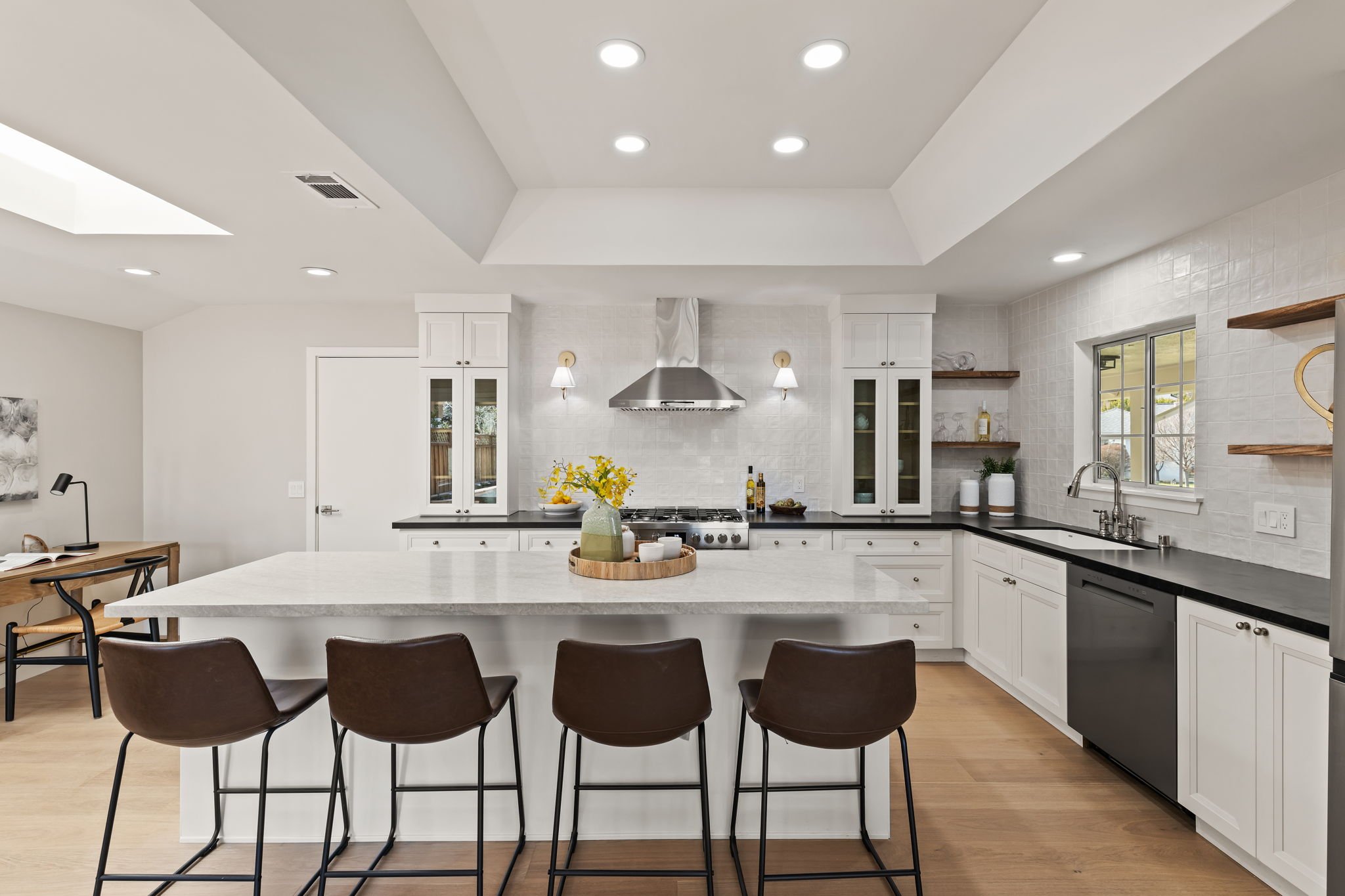 13-web-or-mls-So Gold Photo V2-13.jpg