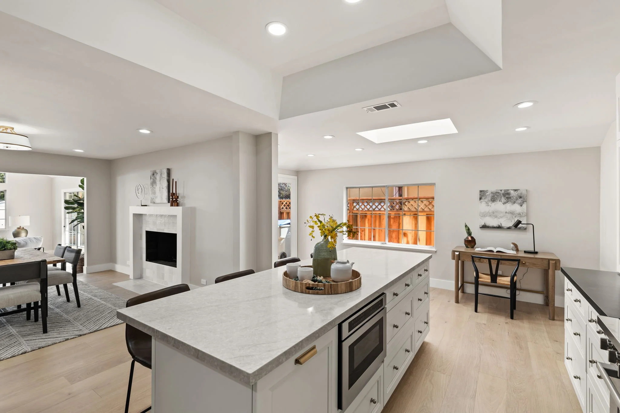 17-web-or-mls-So Gold Photo V2-17.jpg