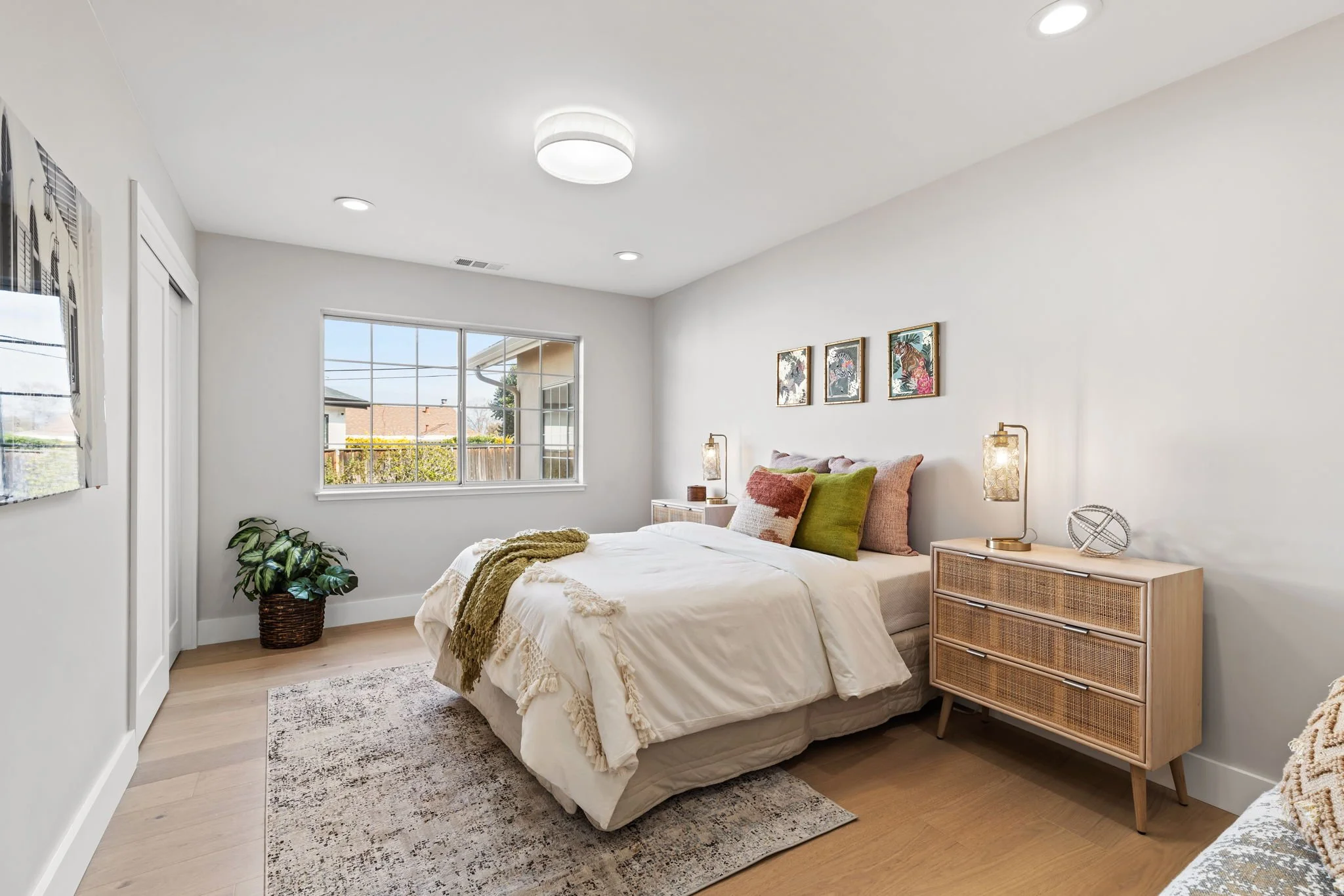 18-web-or-mls-So Gold Photo V2-18.jpg