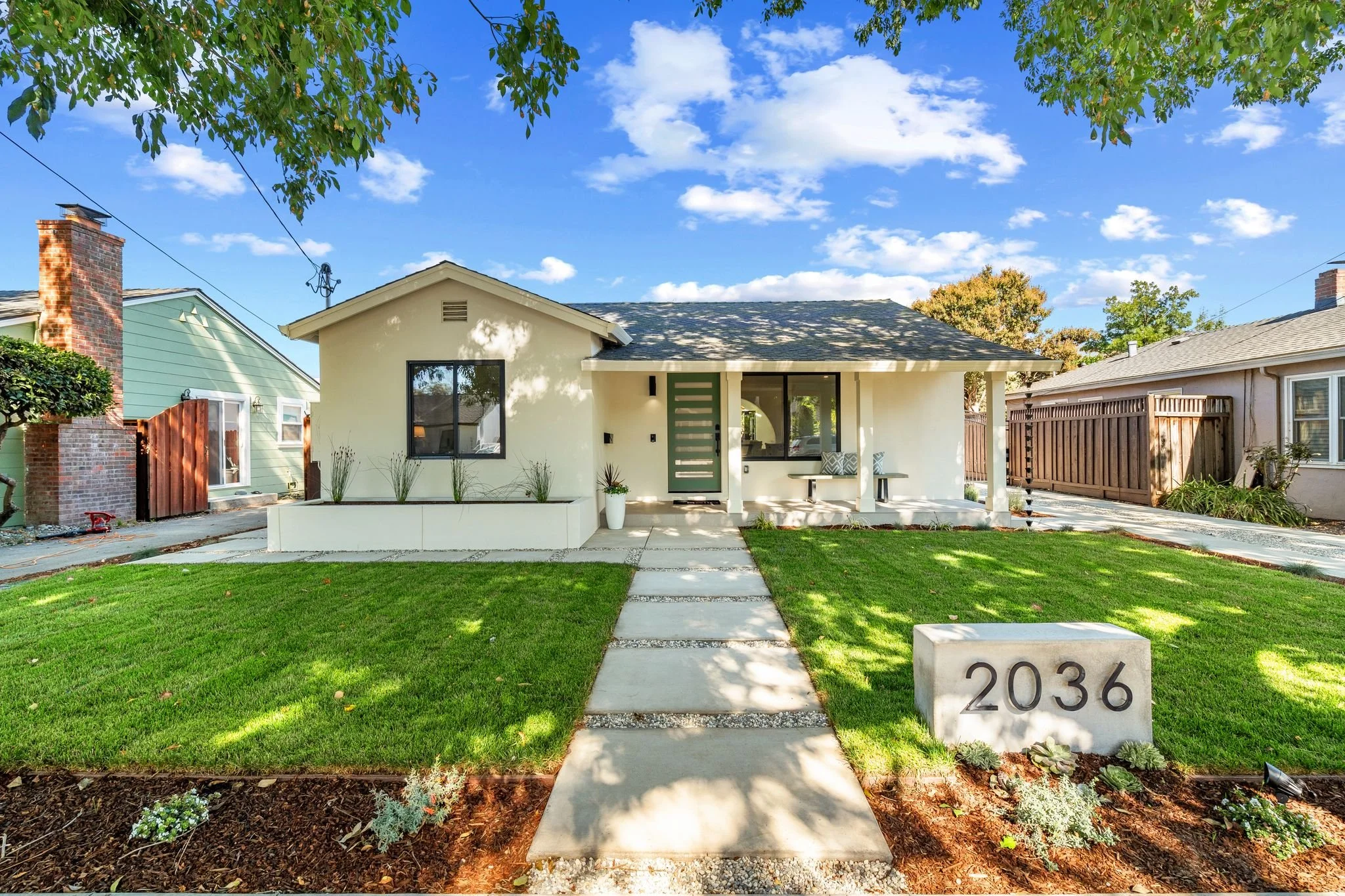 2036 Glen Una Ave-1.jpg