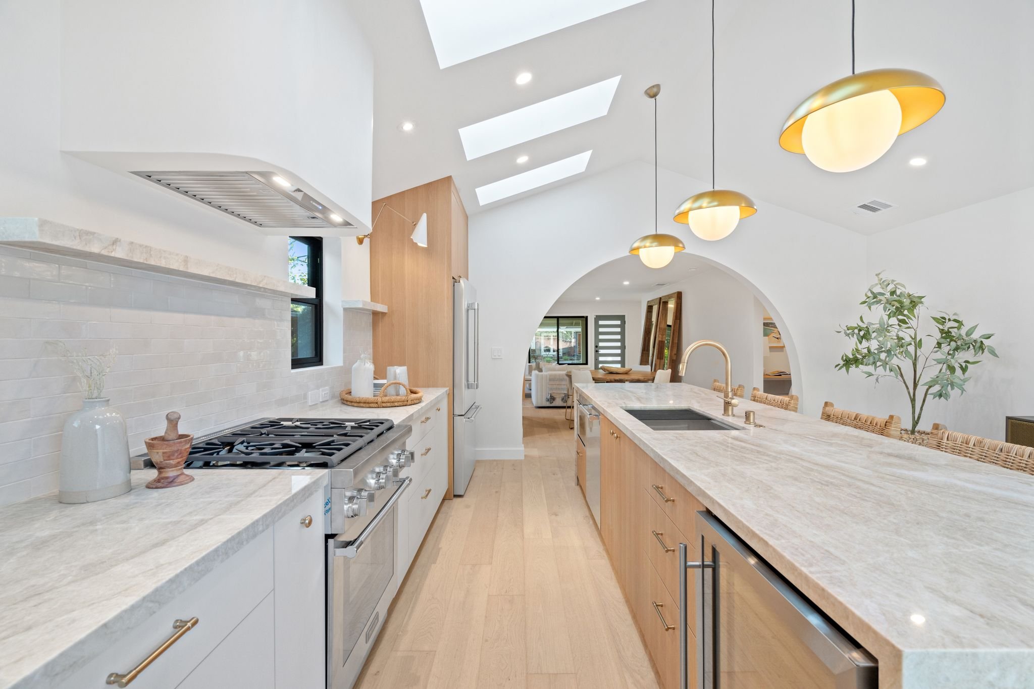 2036 Glen Una Ave-20.jpg