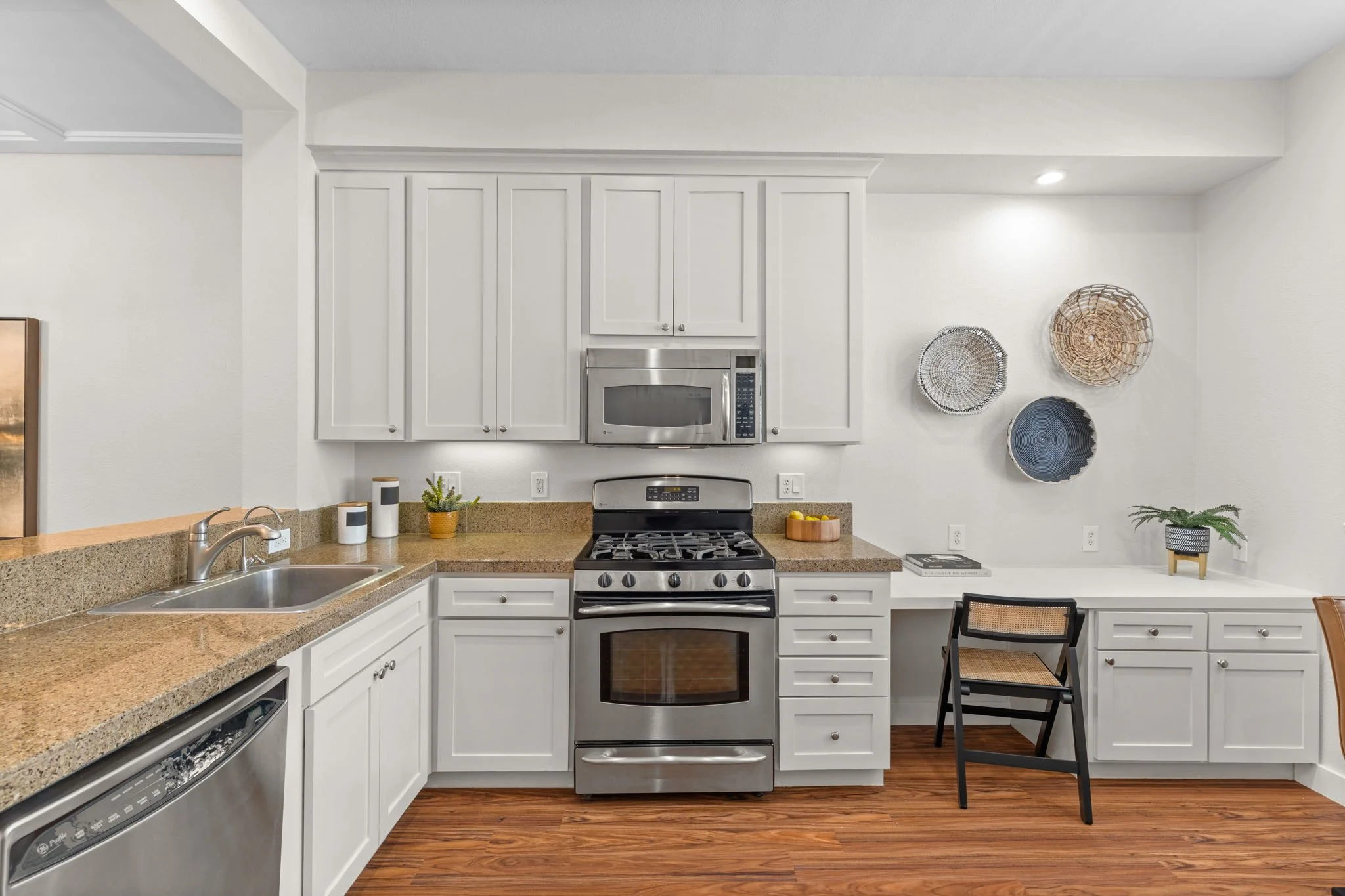 9-web-or-mls-So Gold Photo-9.jpg