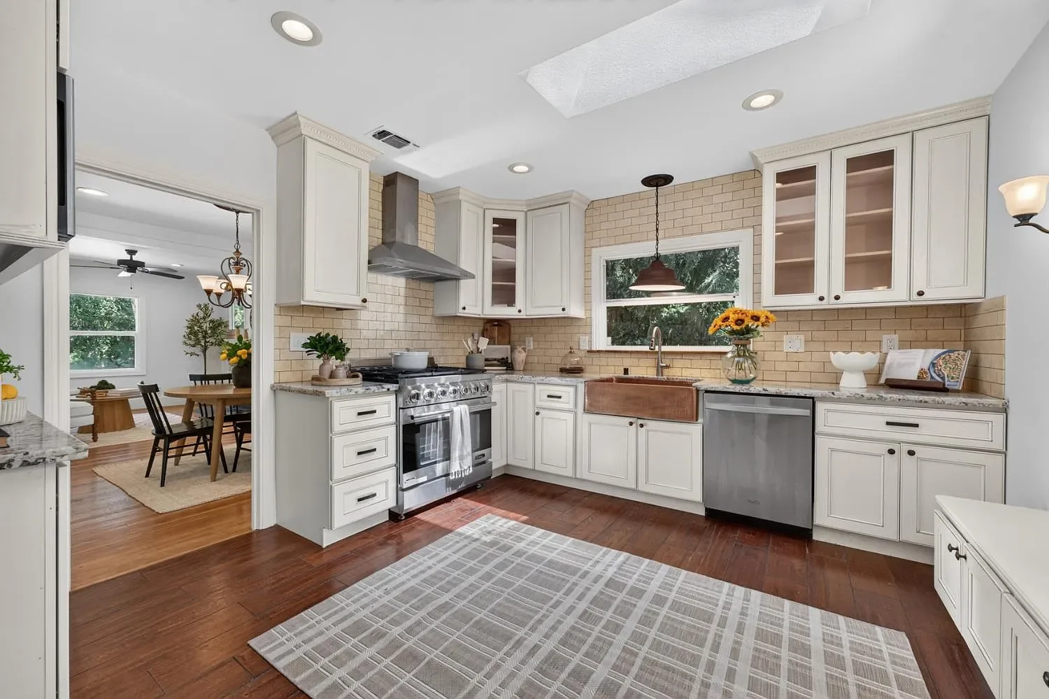 Carmichael 22 - Kitchen.webp