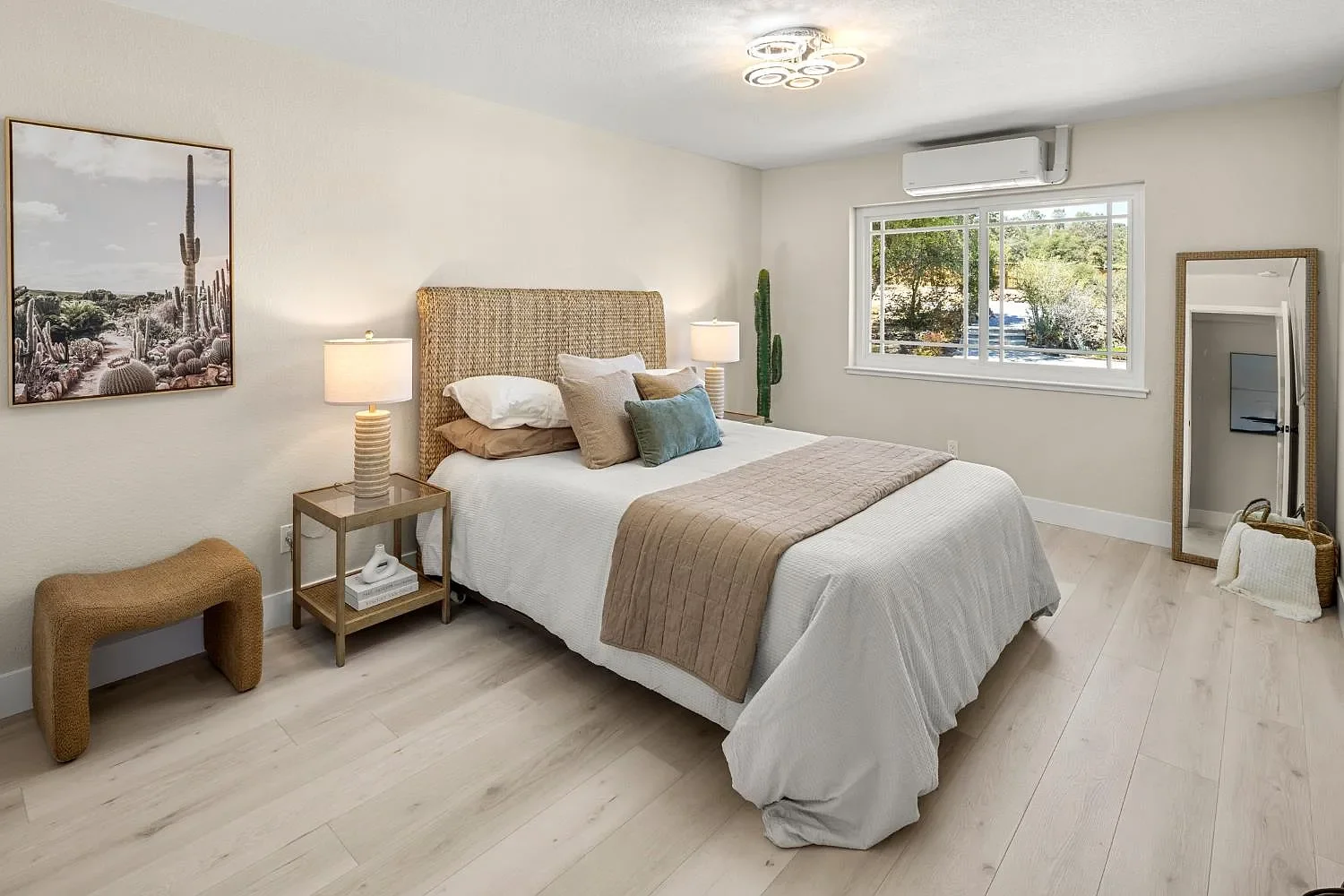 Auburn 30 - Bohi room.webp