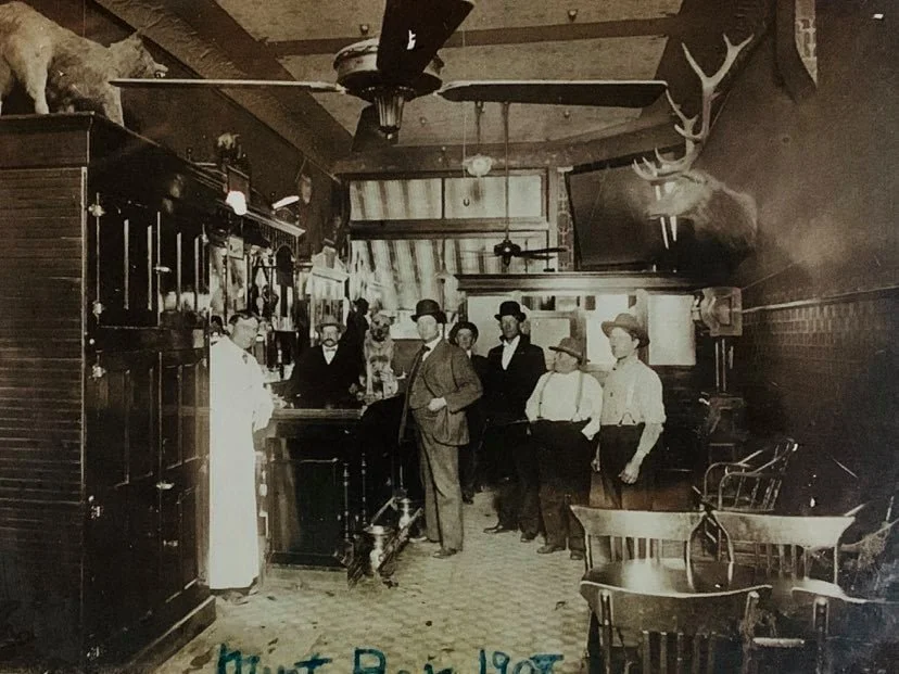 An early photograph of the Mint Bar, Sheridan, Wyoming
