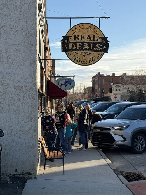 Black Friday shoppers outside Real Deals in Sheridan