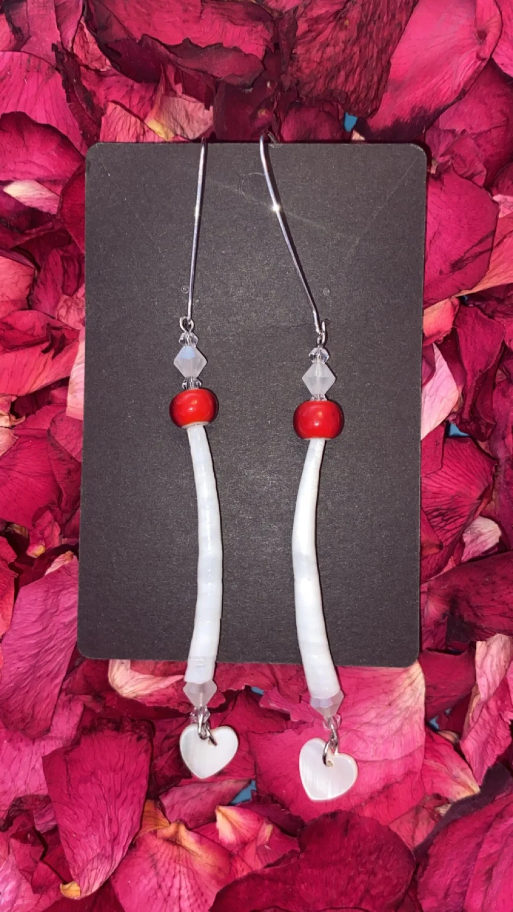 Dentalium, Trade bead + Mother of pearl dangles
