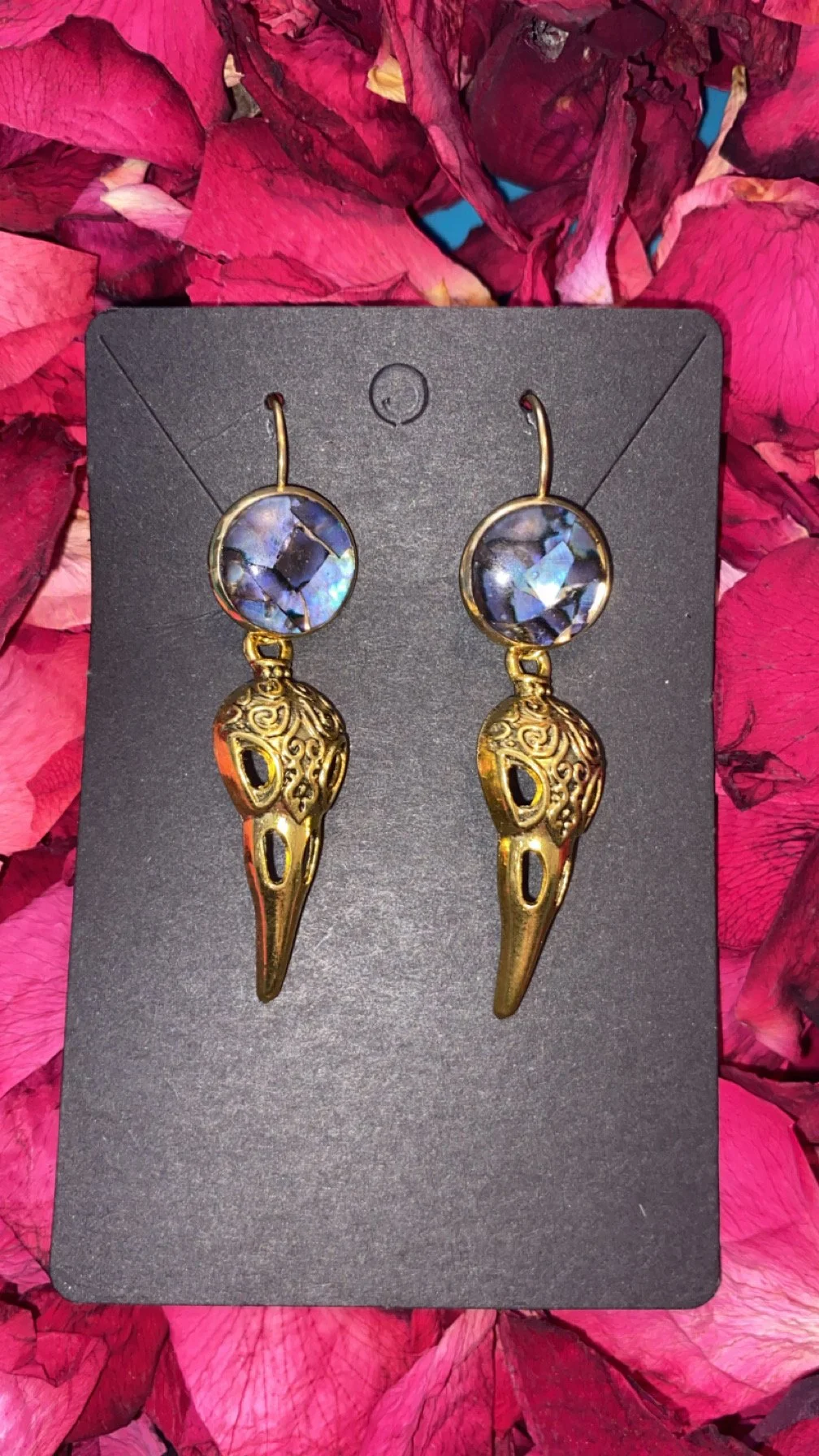 Raven + Abalone Chip