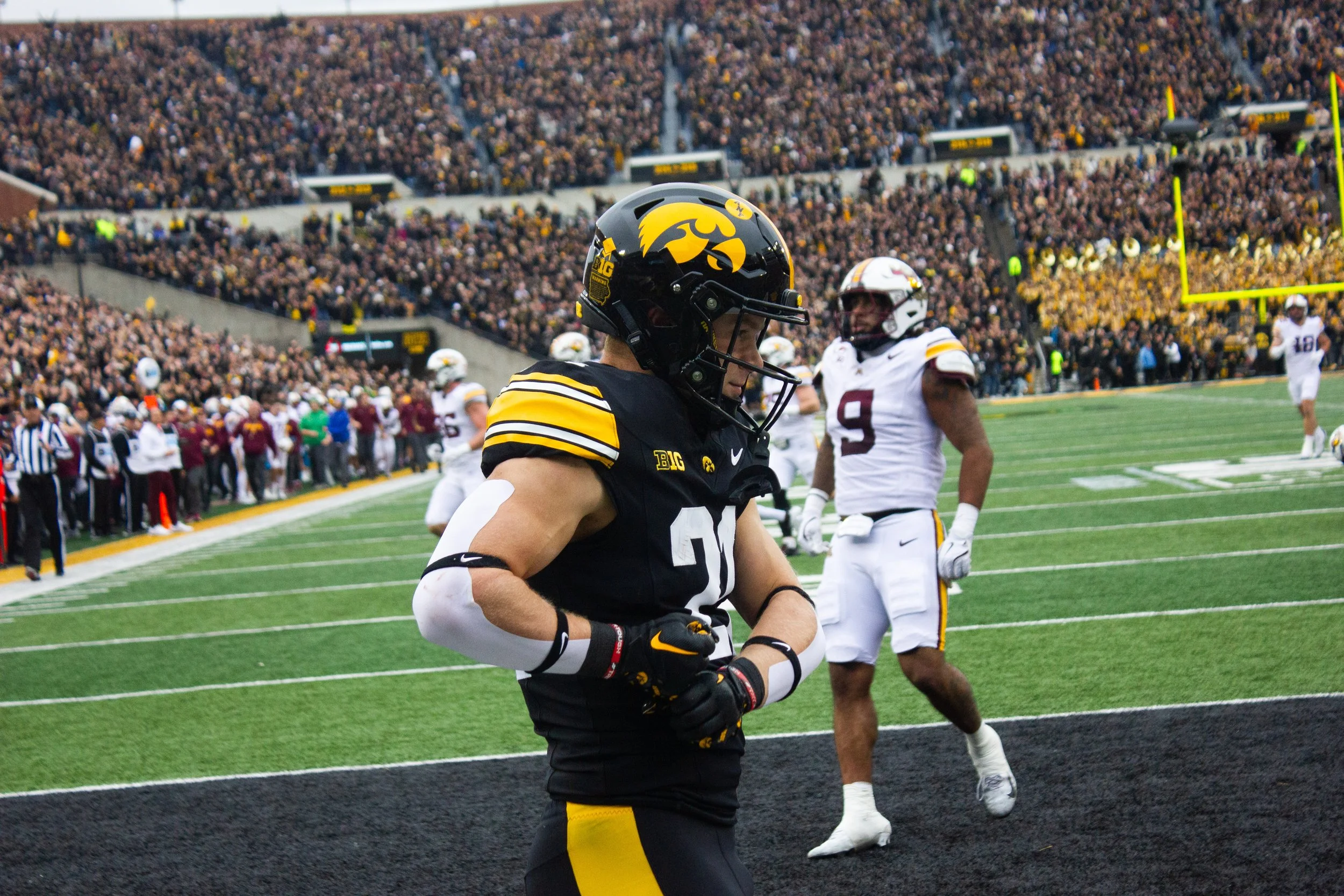 Iowa Football, Caden Wetjen Celebration