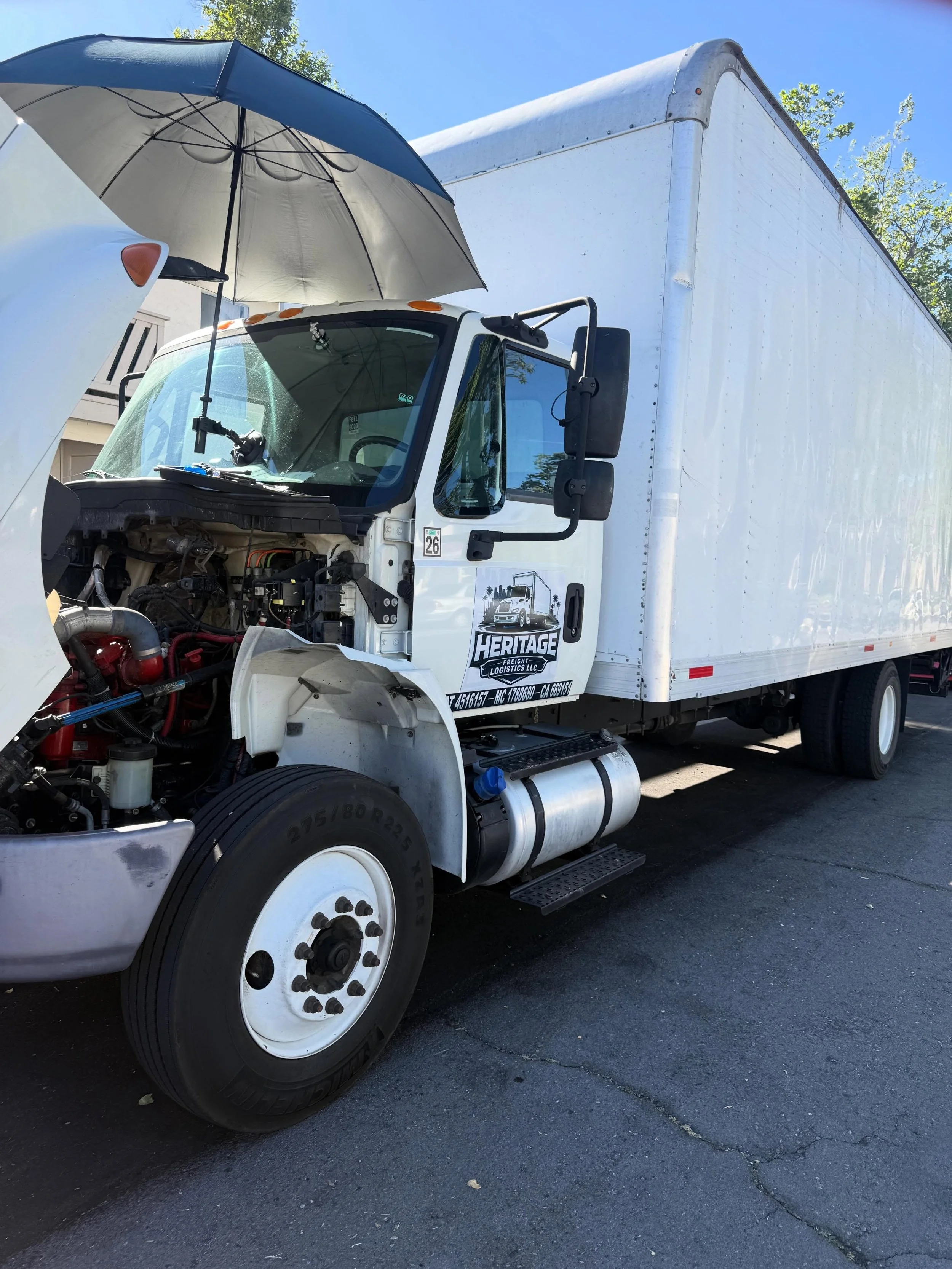Vehicles big or small we can save them all!
-
-
-
 Send us a photo of your damage and we&rsquo;ll get you a quote! 
#sandiego #windshieldrepair #mobilewindshieldtechs #rockchiprepair #mobileservice