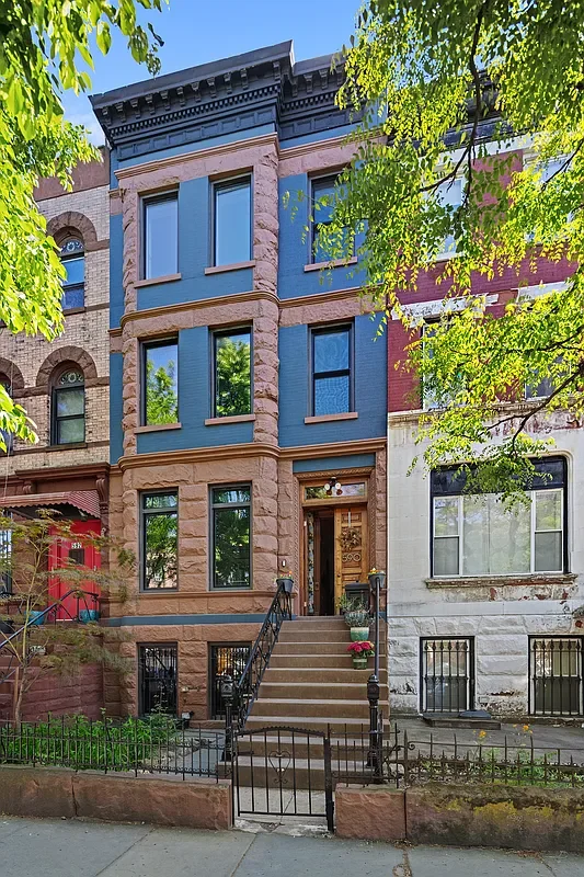 BROWNSTONE III