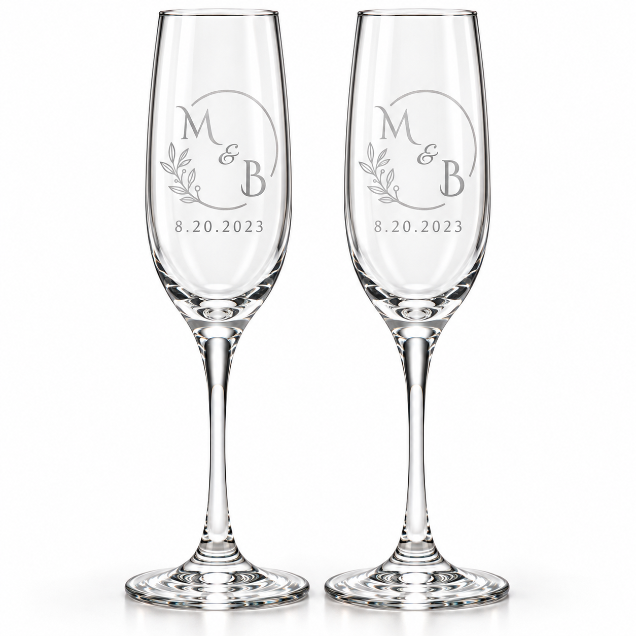 personalized wedding champagne flutes initials date wreath monogram sand carved wedding champagne glasses wreath design engraved wedding flutes initials and date monogram