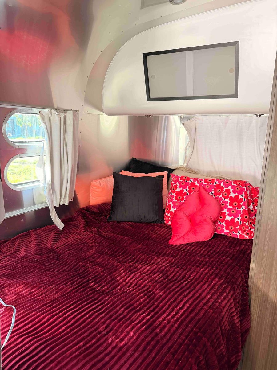 1Baby airstream double bed.jpg