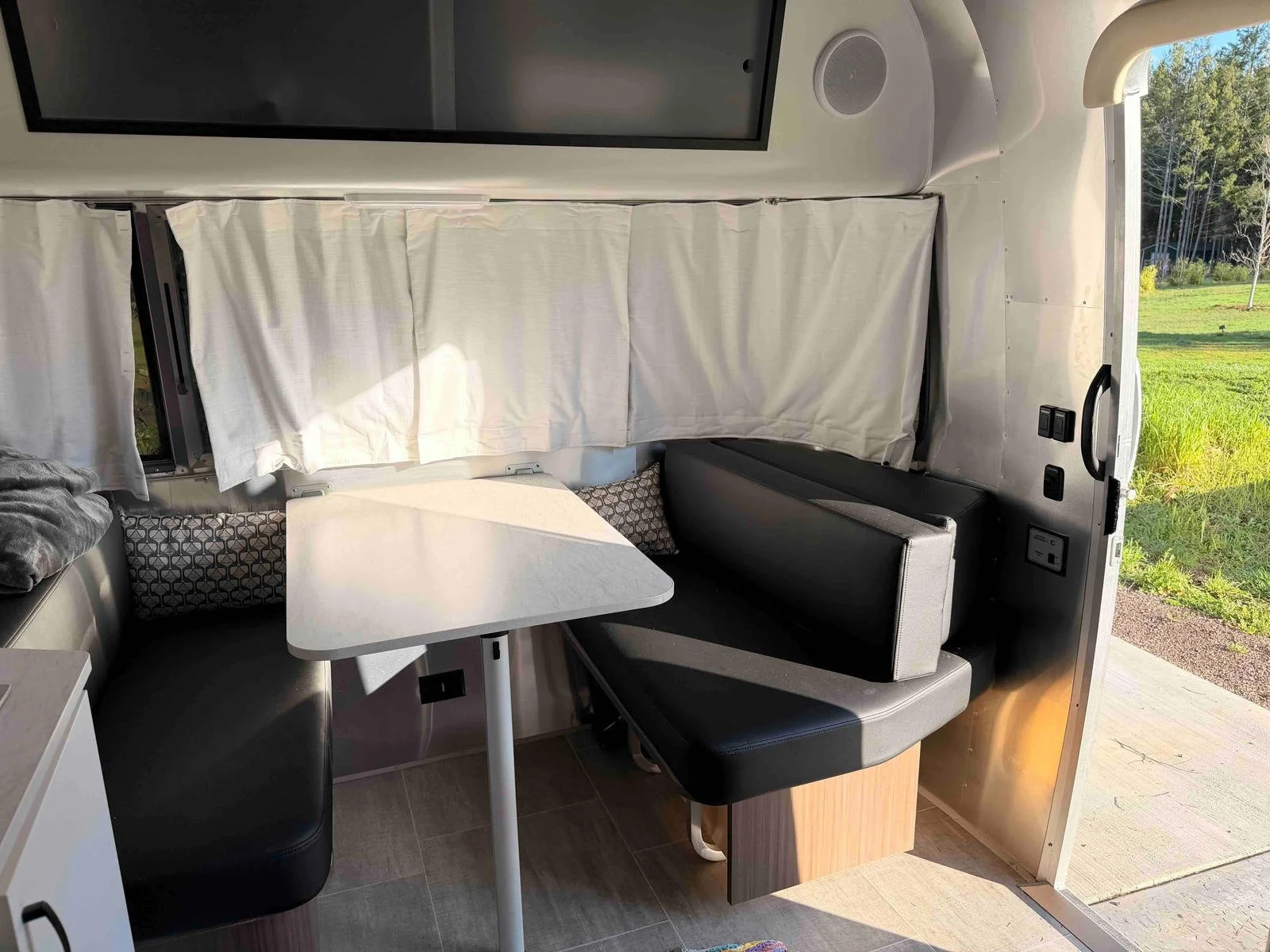 1Baby airstream table.jpg