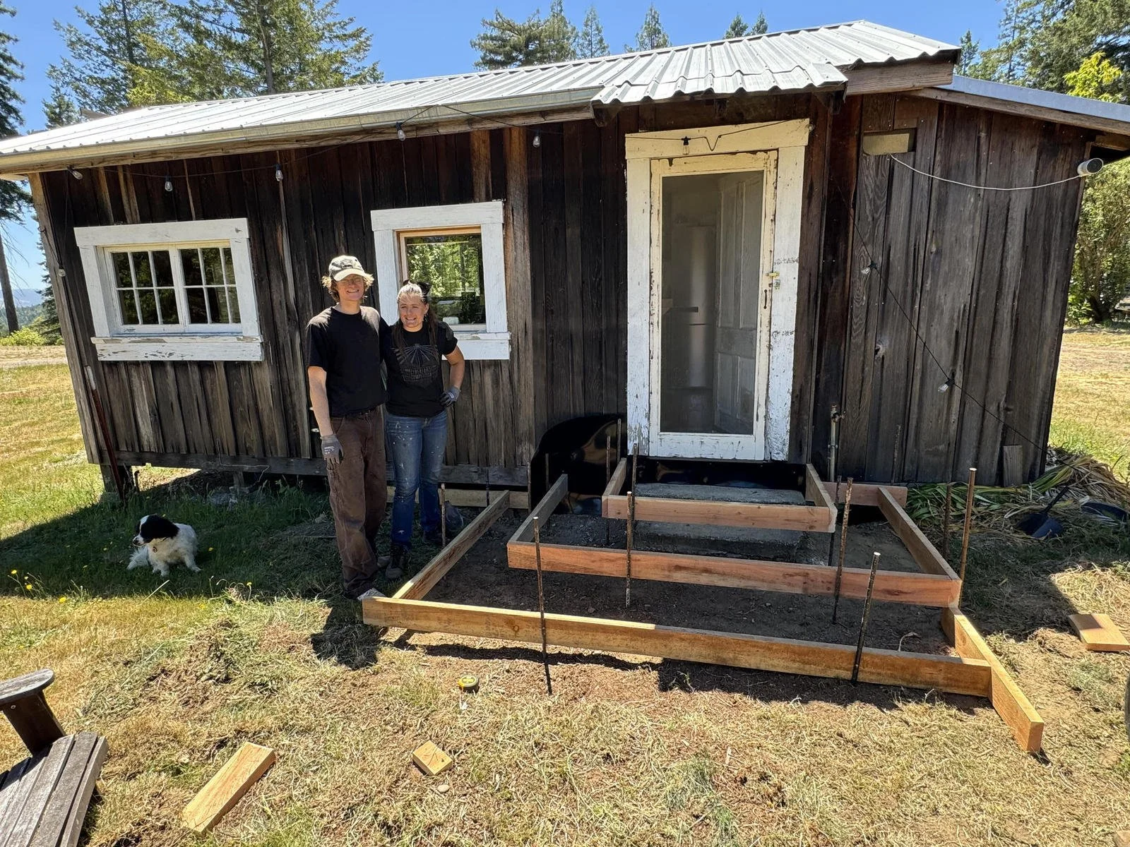 1Eliot and alice building cabin steps _result.jpg
