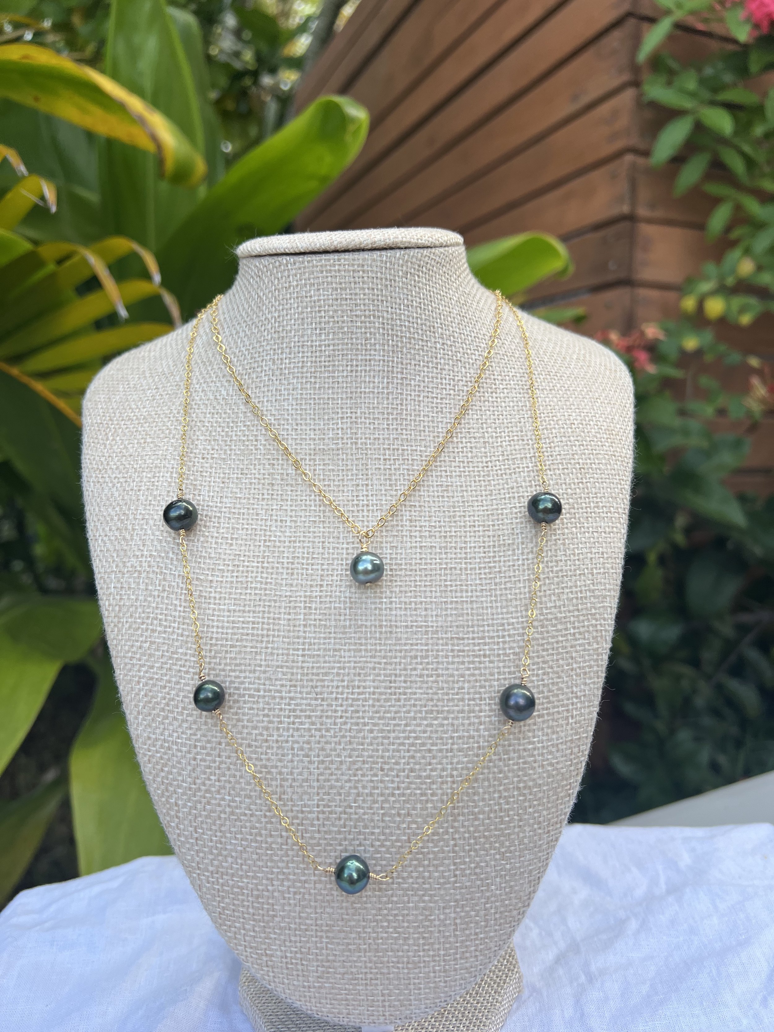 r2 necklace.jpg
