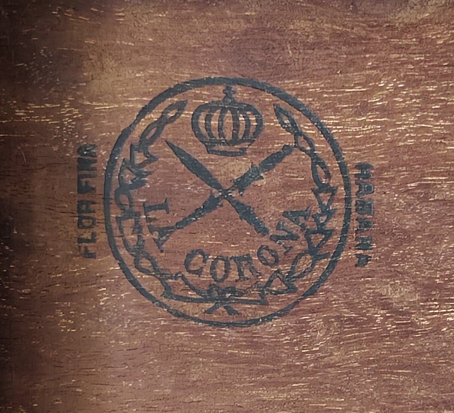 LA CORONA