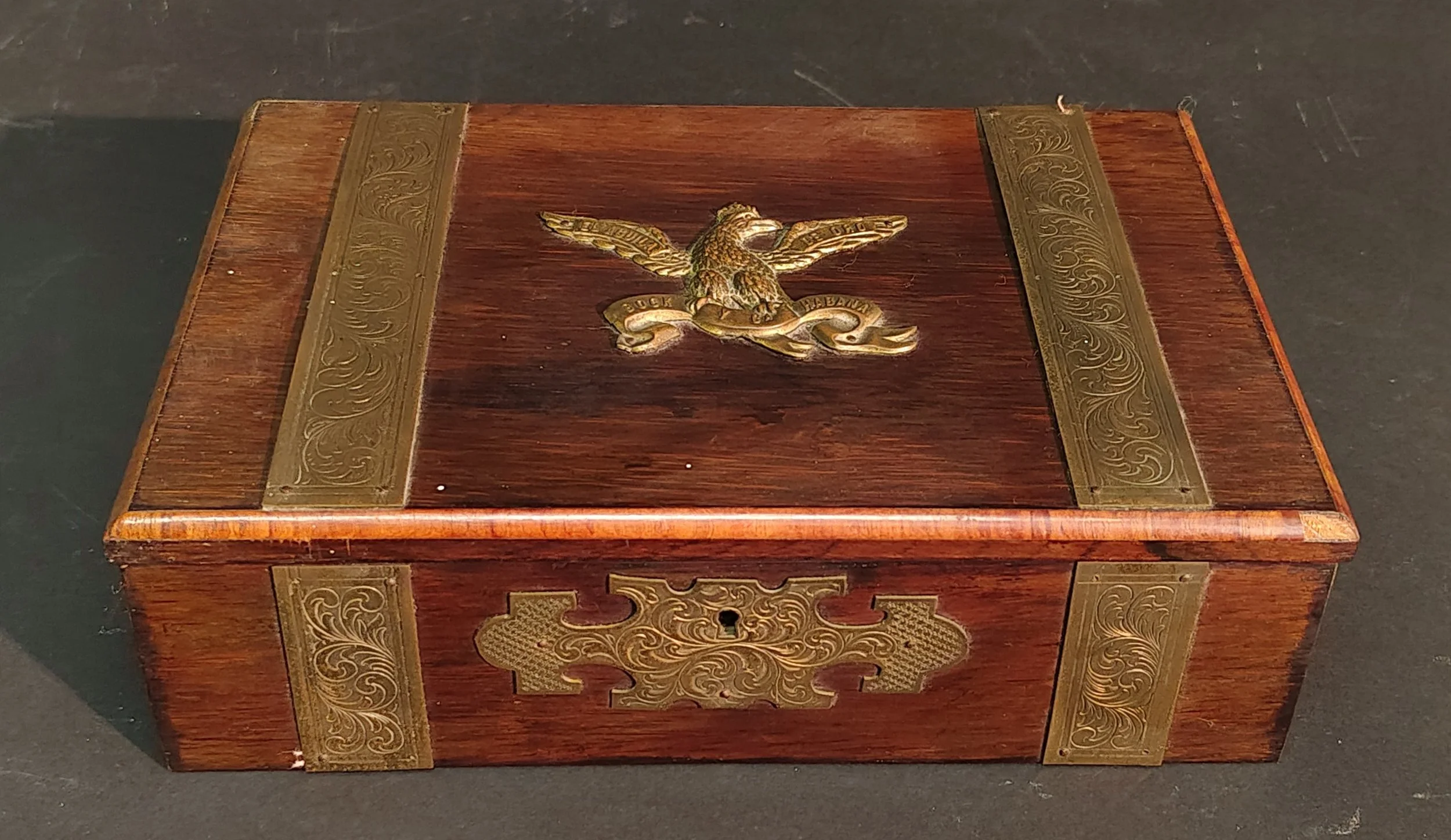 27-B0CK AGUILA ORO.jpg