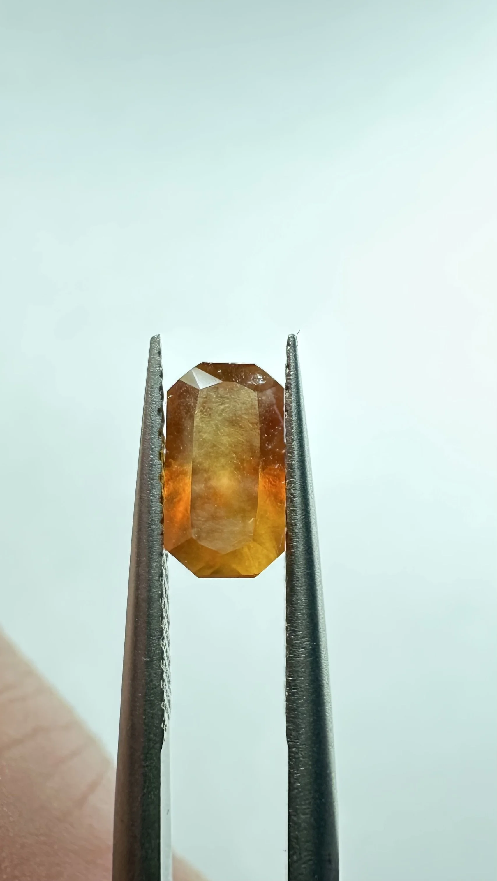 Orange Garnet 0.95 ct.