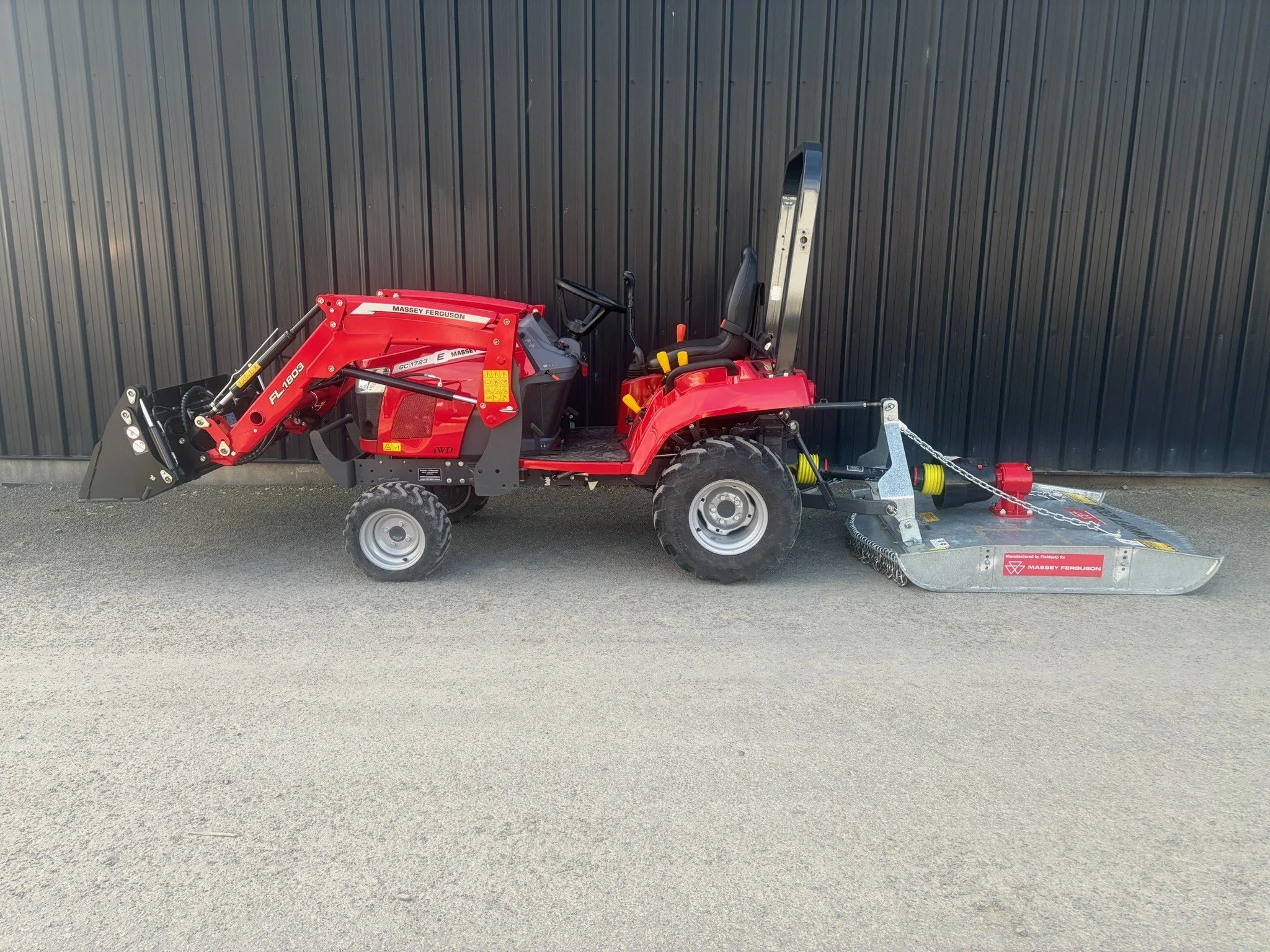 2024 Massey Ferguson GC1723