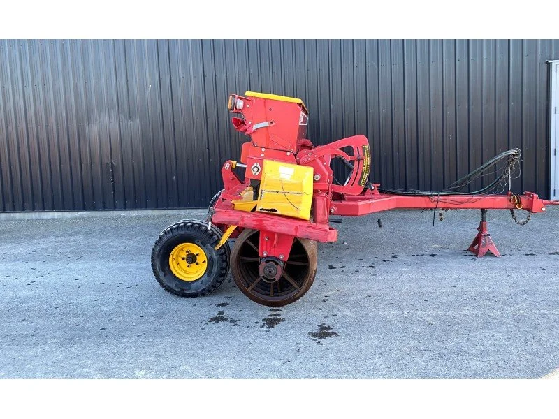 1 Duncan Roller Seed Drill.jpeg