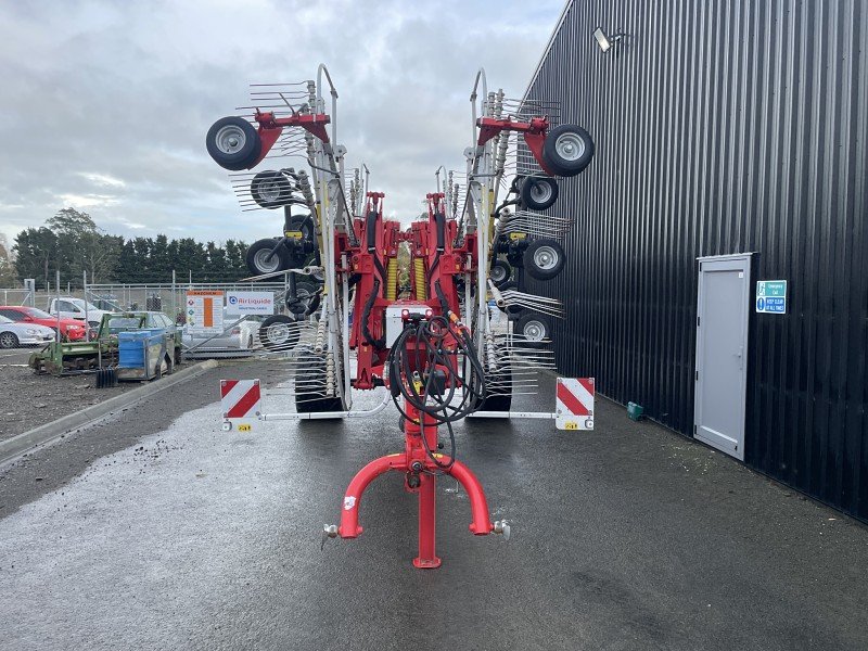4 2022 Pottinger TOP 1252C Rake.jpeg