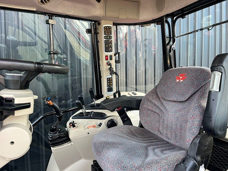 2022 Massey Ferguson 7615 12.jpeg