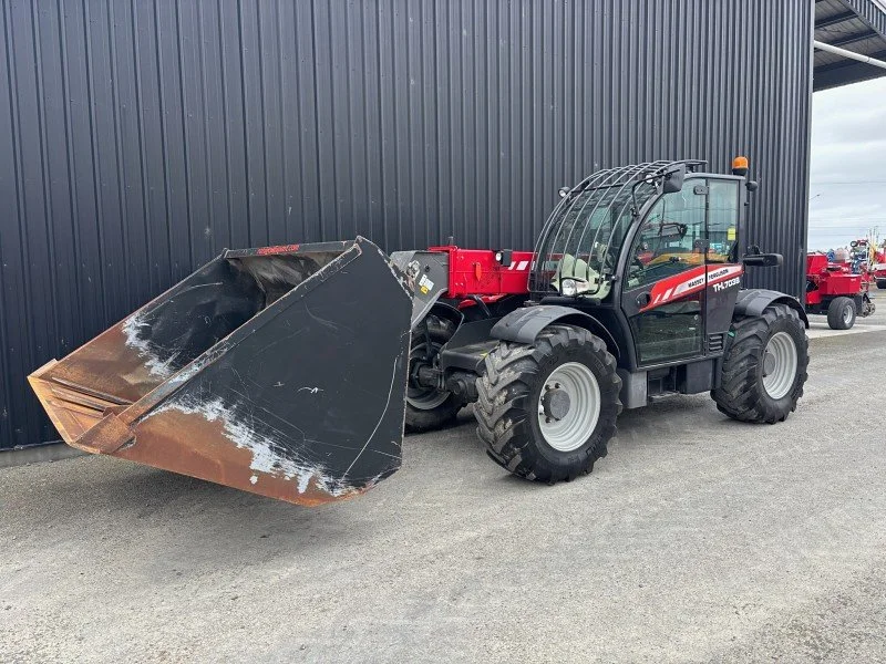 2019 Massey Ferguson TH7038 Telehandle 4.jpeg