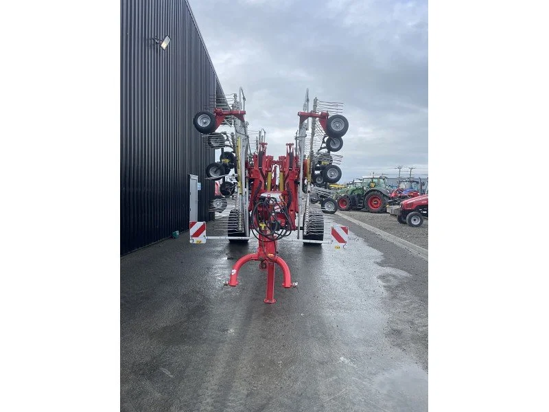 5 2022 Pottinger TOP 1252C Rake.jpeg