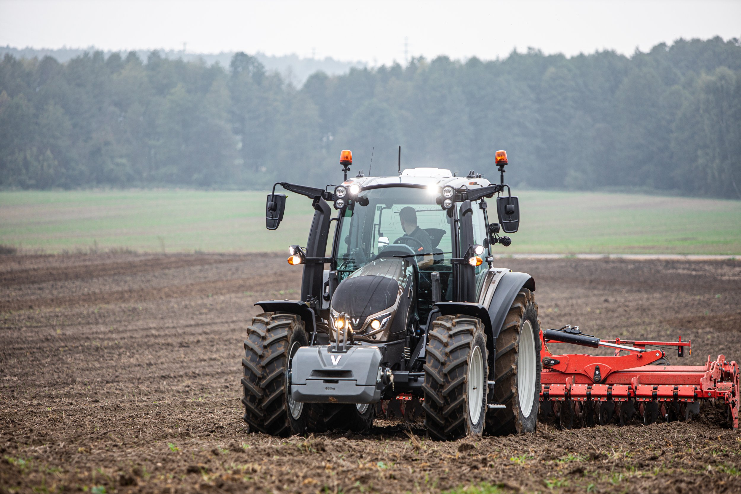 valtra-g-series-poland-2019-img-hi-res-jpg-3002.jpg