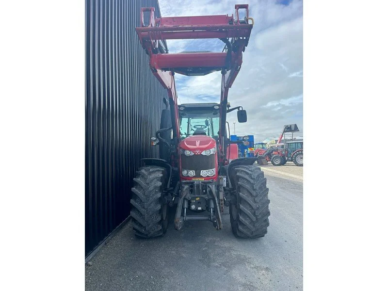 2018 Massey Ferguson 7715S 2.jpeg