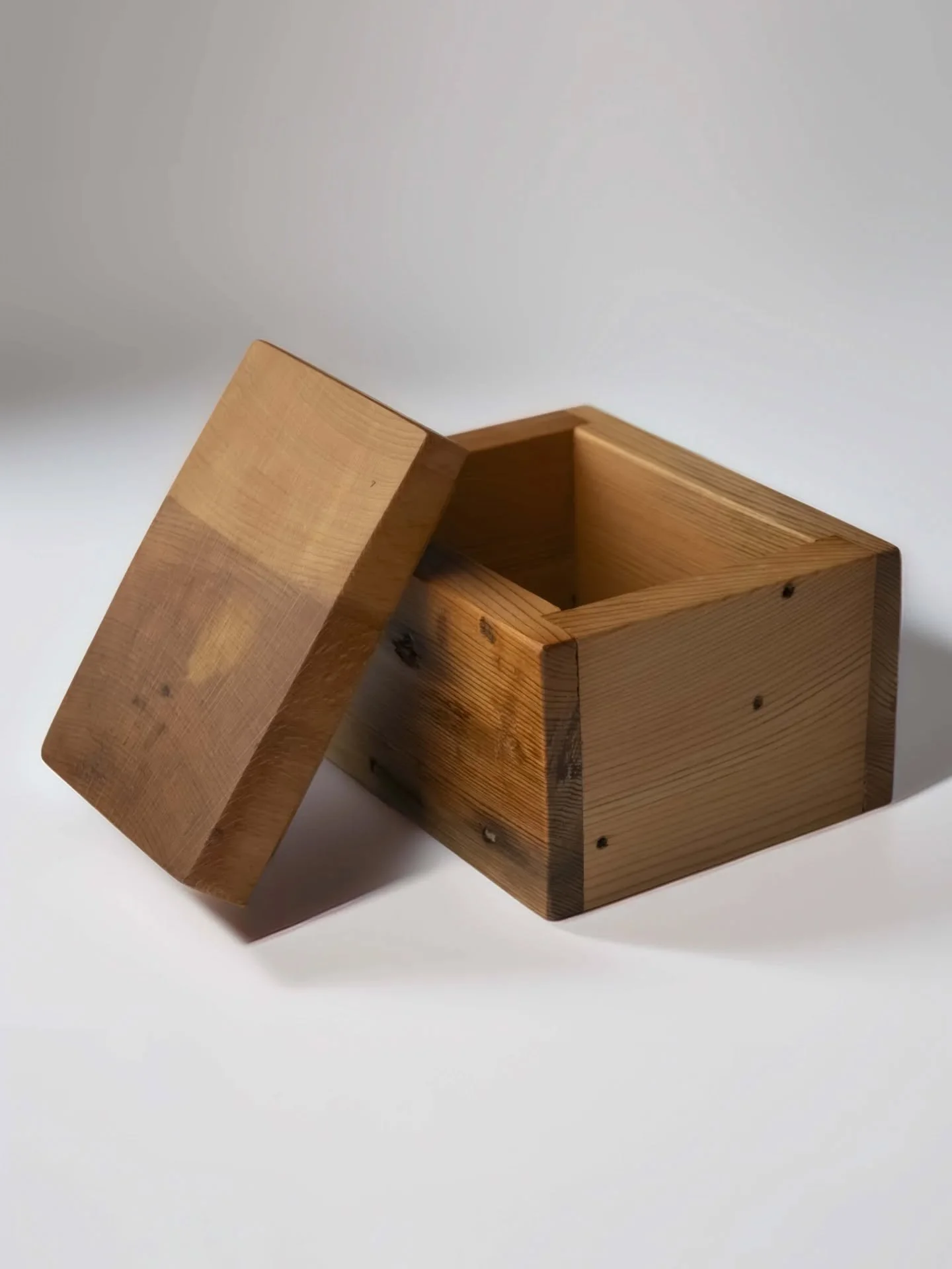 Meet LaFond Woodworks.

A collection of handcrafted wooden boxes made from reclaimed wood, found materials, and carefully selected details. Each piece highlights natural grain, thoughtful craftsmanship, and the quiet character that comes from working