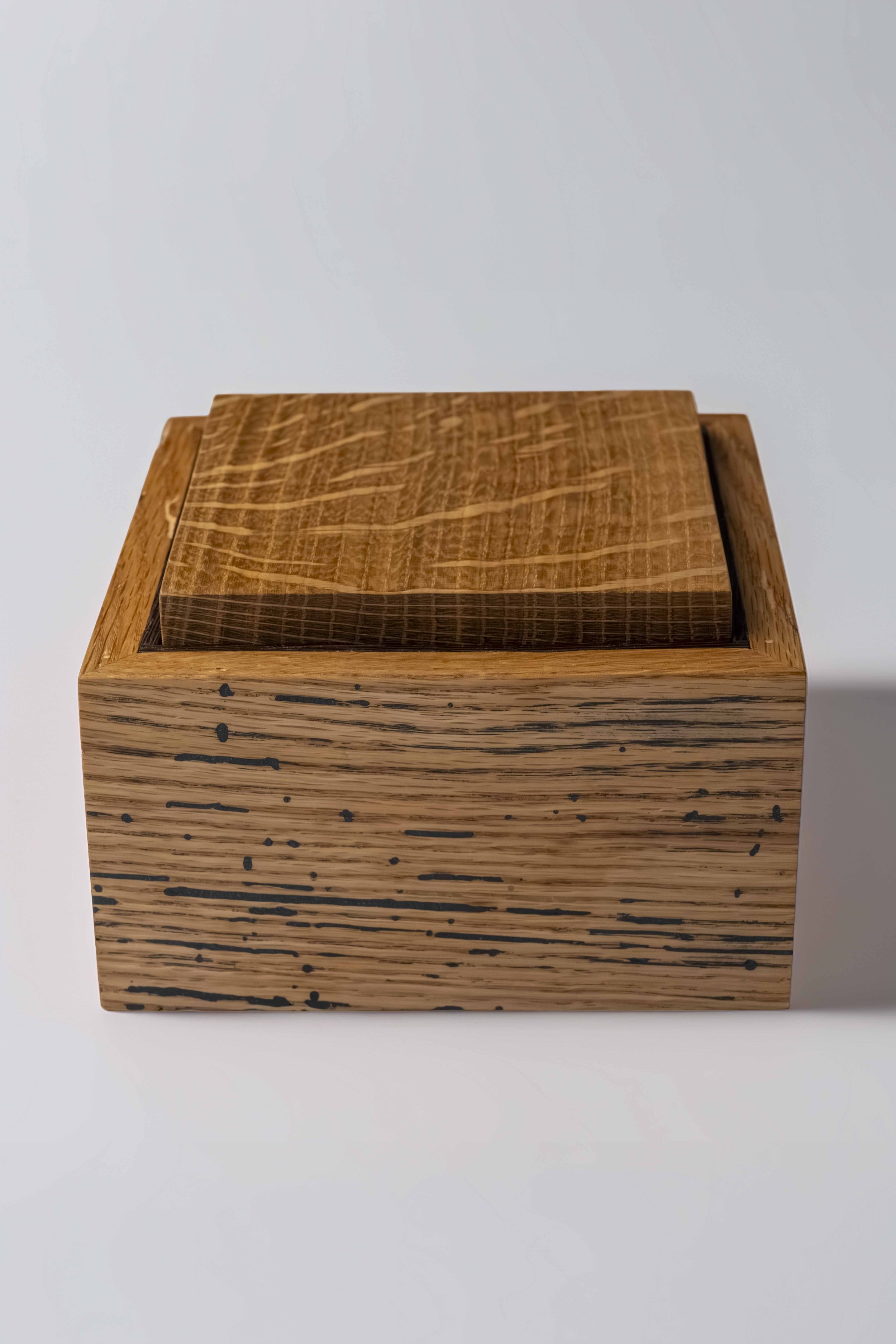 Box4_2X3W_03.jpg