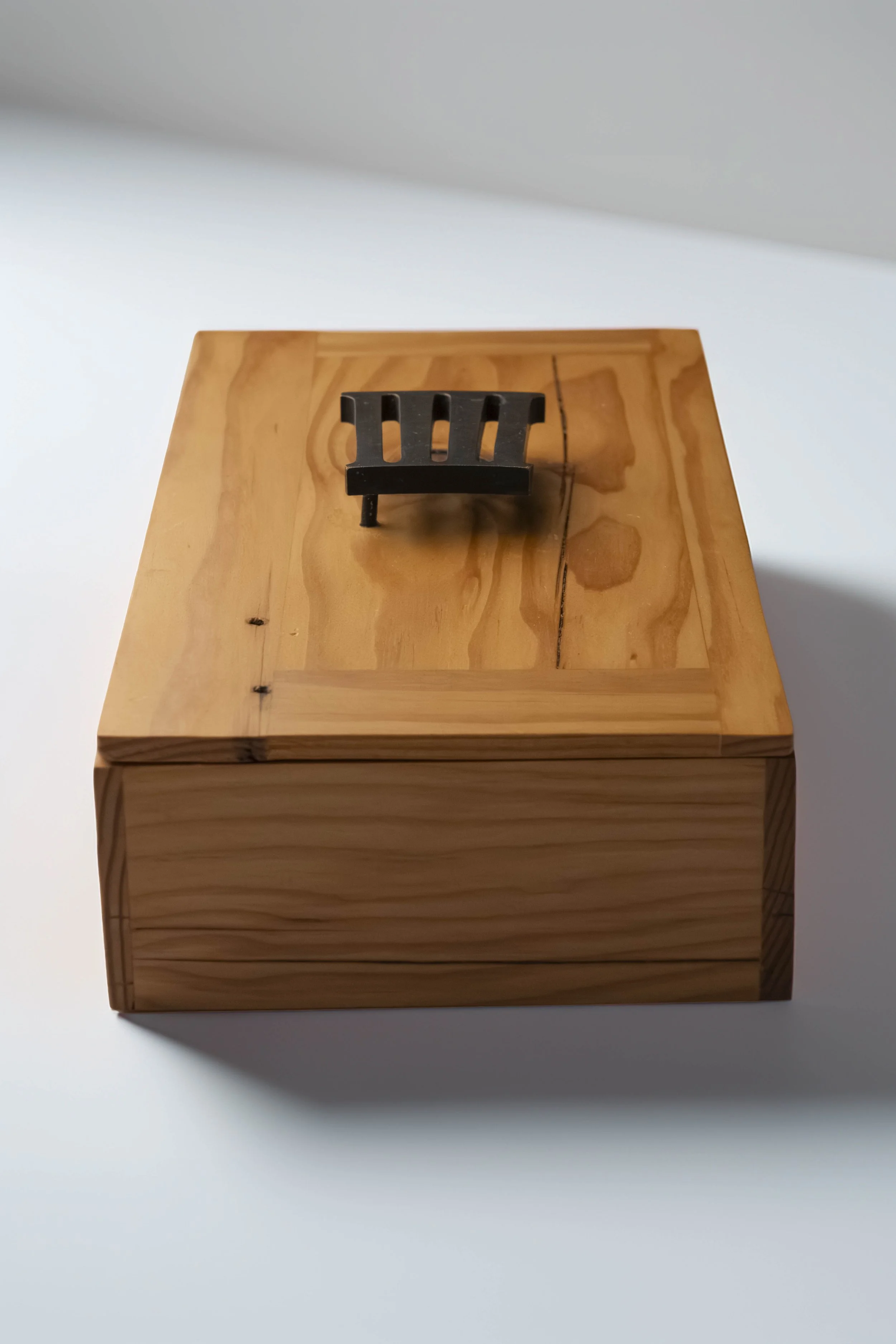 Box2_2X3W_07.jpg