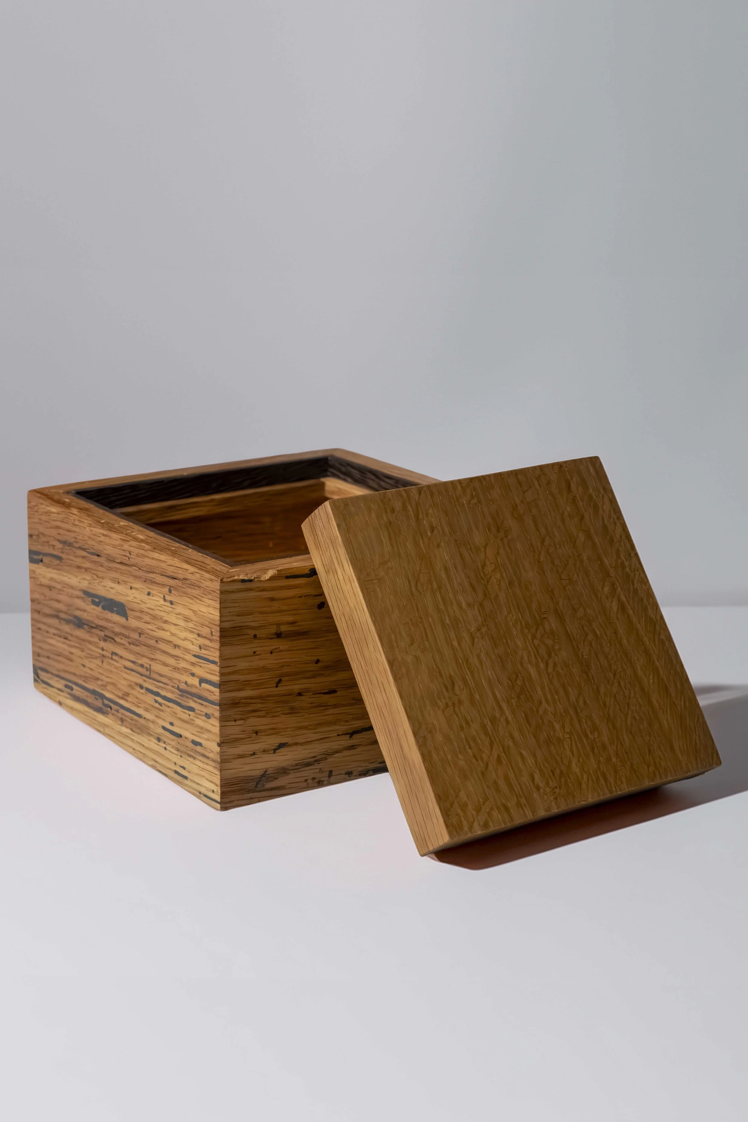 Box4_2X3W_06.jpg