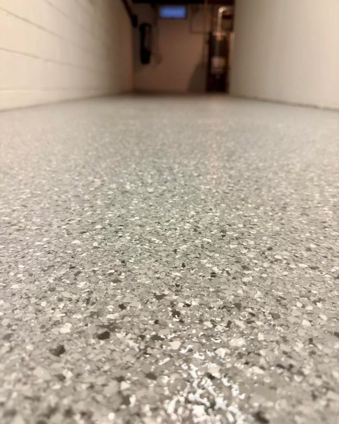 Bringing some life into basement utility rooms one at a time! #Stargazer #decorative #flakes for this nice sized #utilityroom we used #simiron #fastcure #polyasparticcoating and #mediumcure #polyaspartic #topcoat for extreme durability. Feel free to 