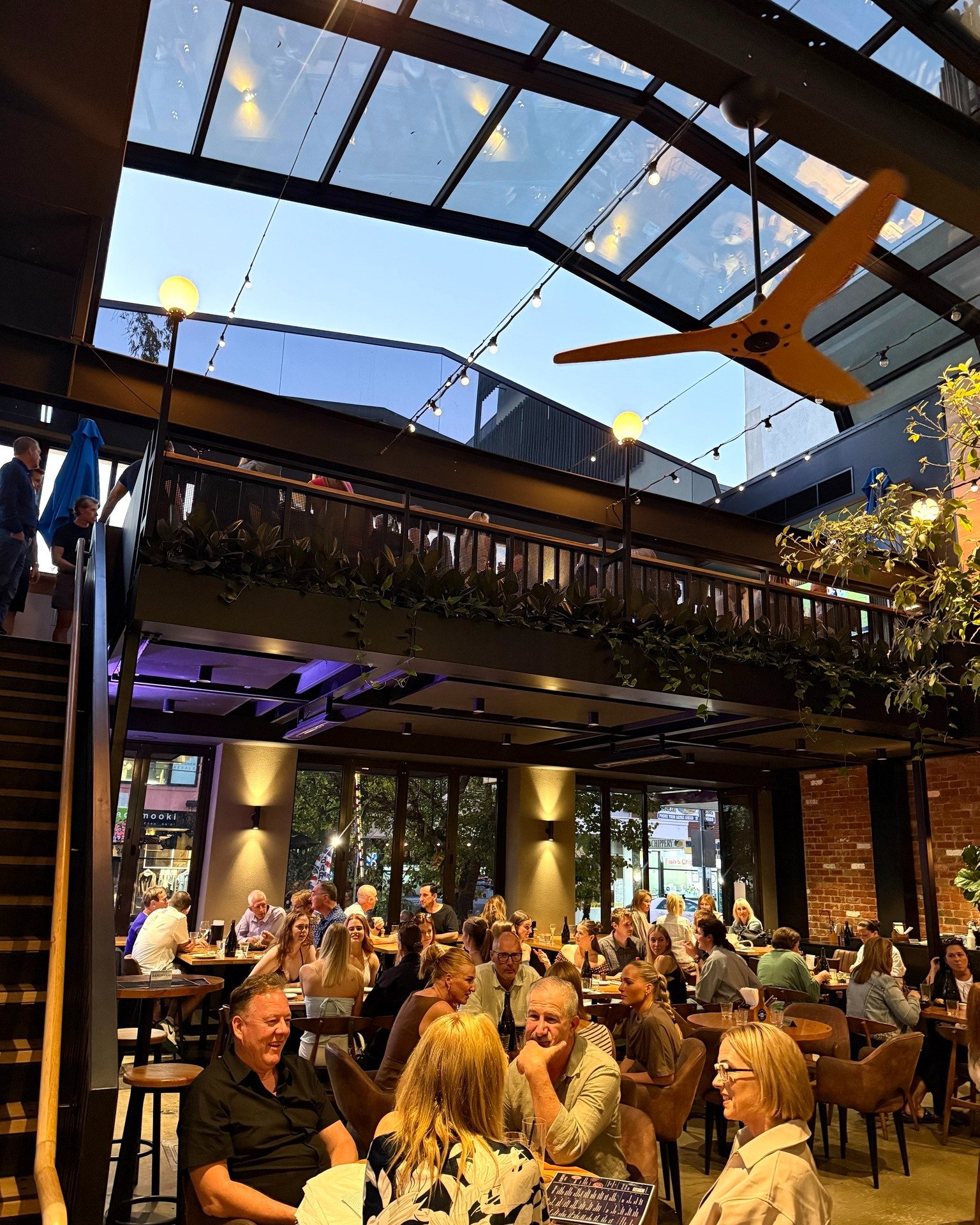 A big King&rsquo;s Birthday long weekend is coming up at Hampton Hotel! We&rsquo;ll be pouring drinks, showing footy live and loud and keeping the vibes high all weekend long with DJs, Piano Night and your favourite pub meals.

Saturday brings Happy 