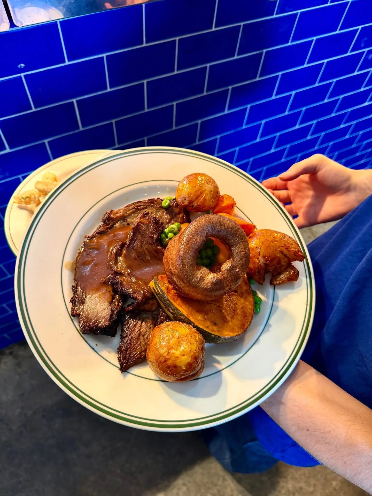The perfect winter Sunday? Drink in hand, sport on TV and a classic roast - and we&rsquo;ve got all three at Hampton Hotel. 

From 12pm tomorrow we're serving plates piled high with roast meat, roasted vegetables, Yorkshire pudding and rich gravy, as