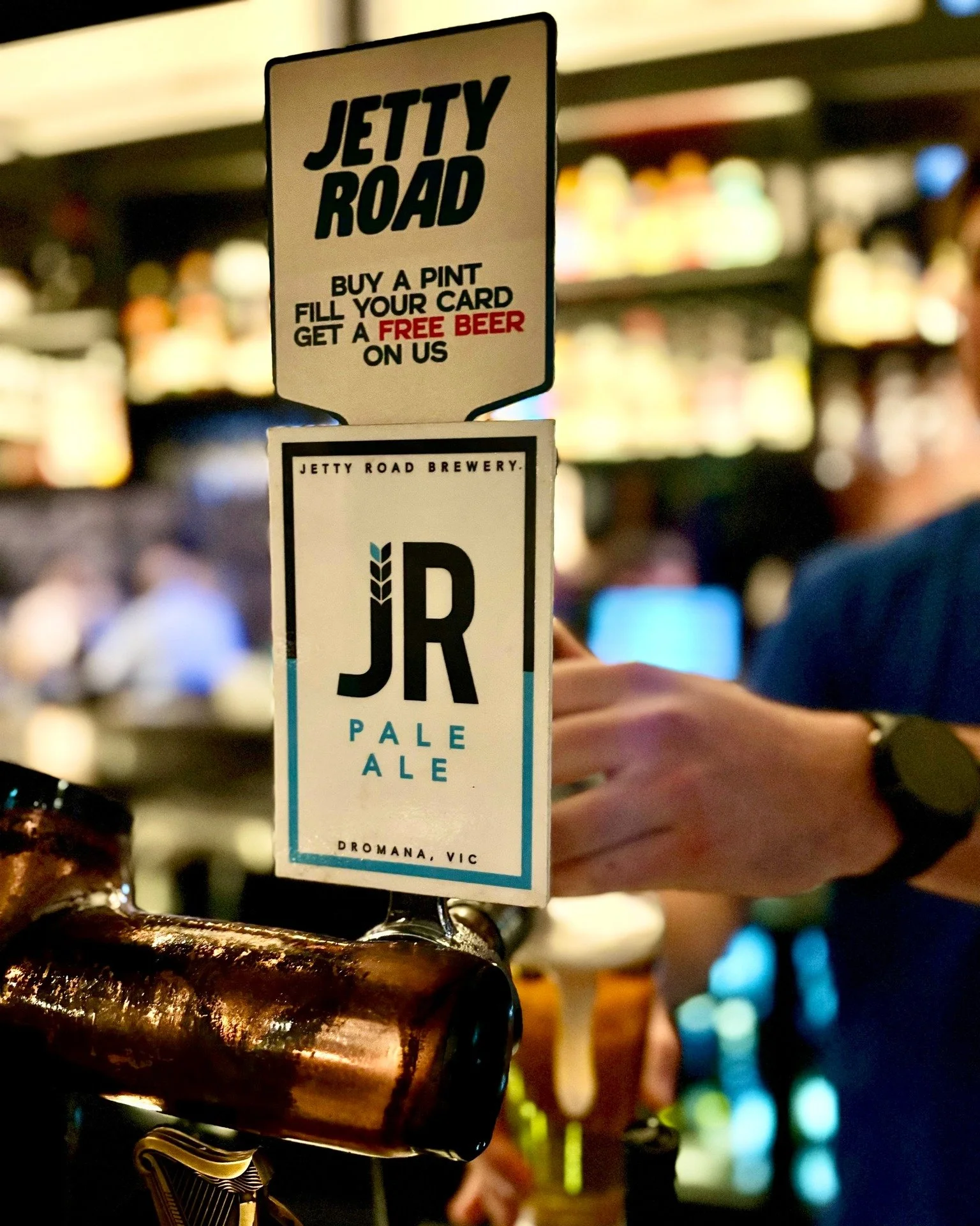 Do you love a pint? Next time you visit Hampton Hotel, grab a @jettyroadbrewery  loyalty card and start working your way towards a pint on us.

Buy 6 pints of Jetty Road, get your card stamped each time, and your 7th pint is free.

Ask the team for a