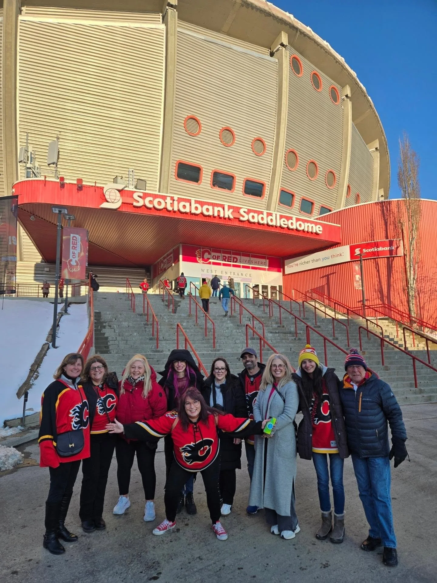 Dome Sweet Dome! 

We had such a fun night out cheering our team on

#CalgaryFlames #CofRed 🔥