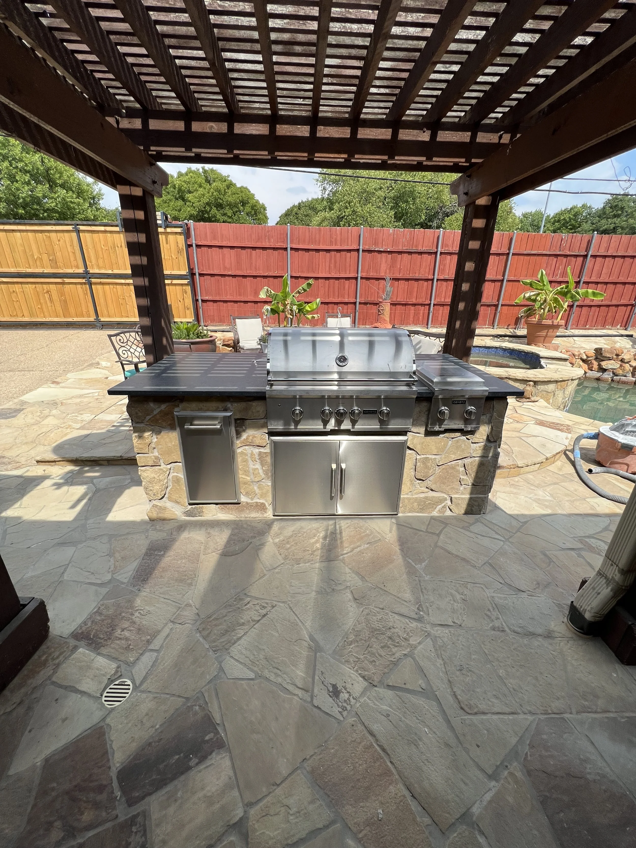 Luxury outdoor kitchen