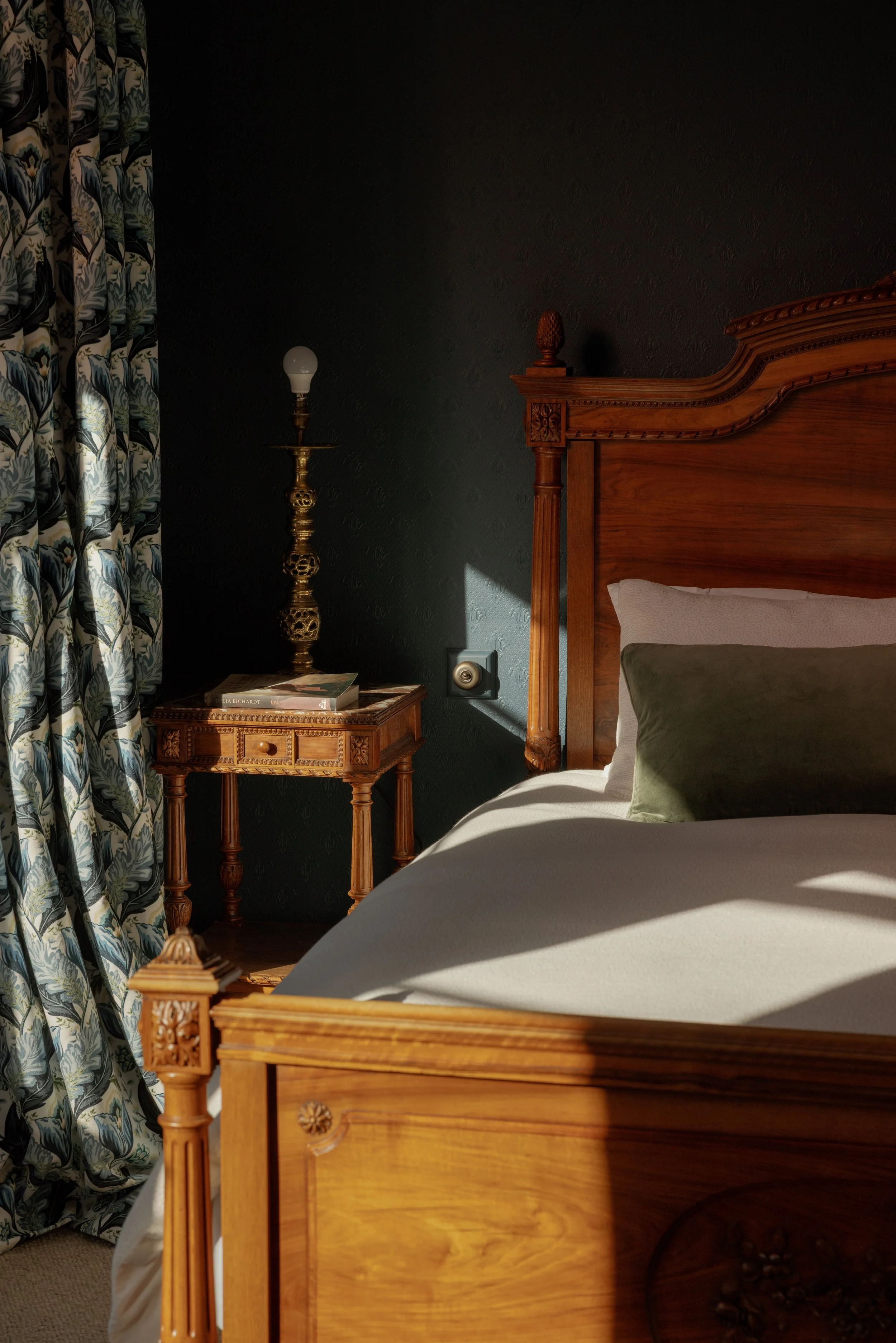 Castle Suites & Rooms