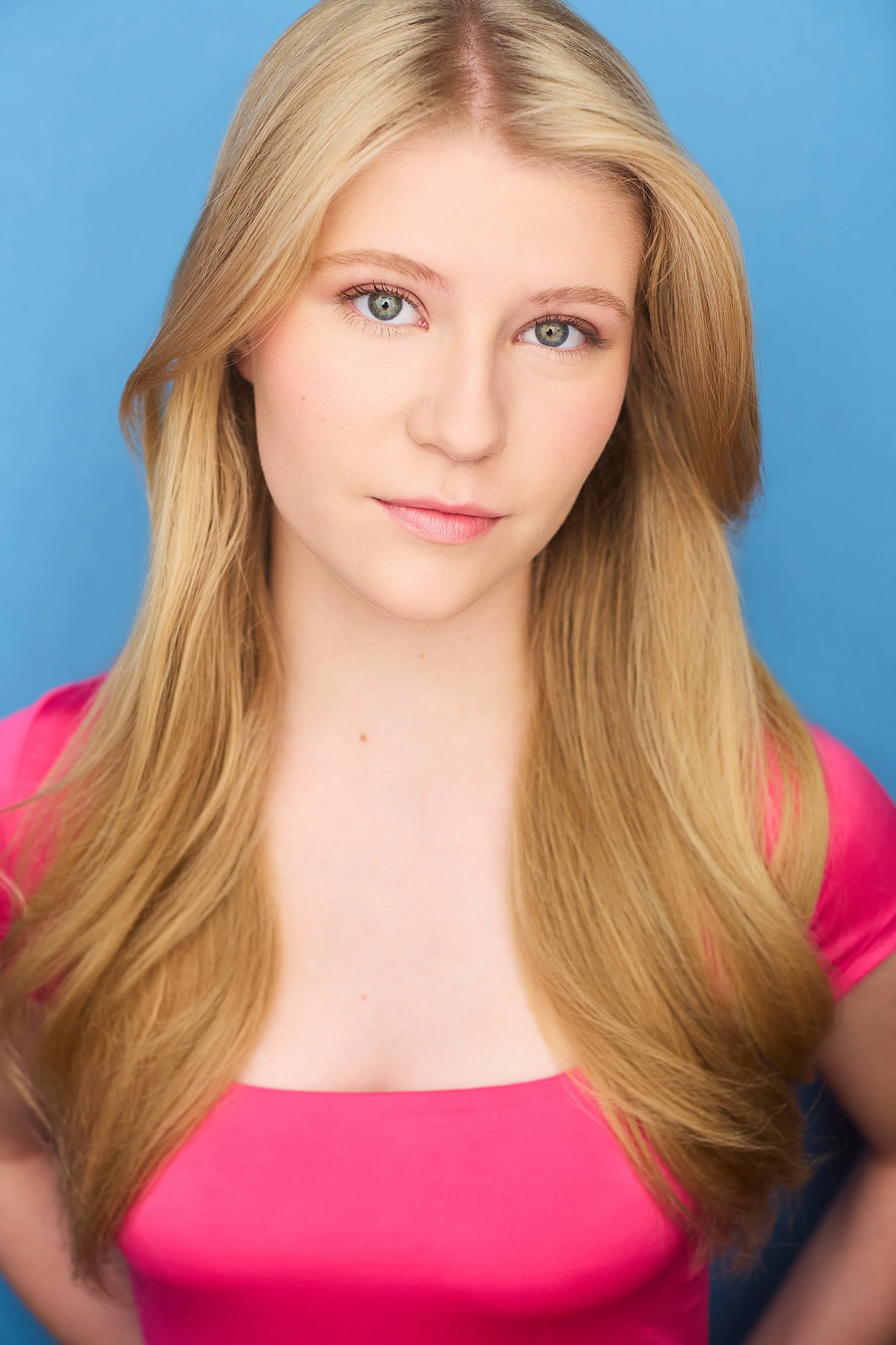 Addison Skyler musical theatre performer headshot – Dallas actor and singer.